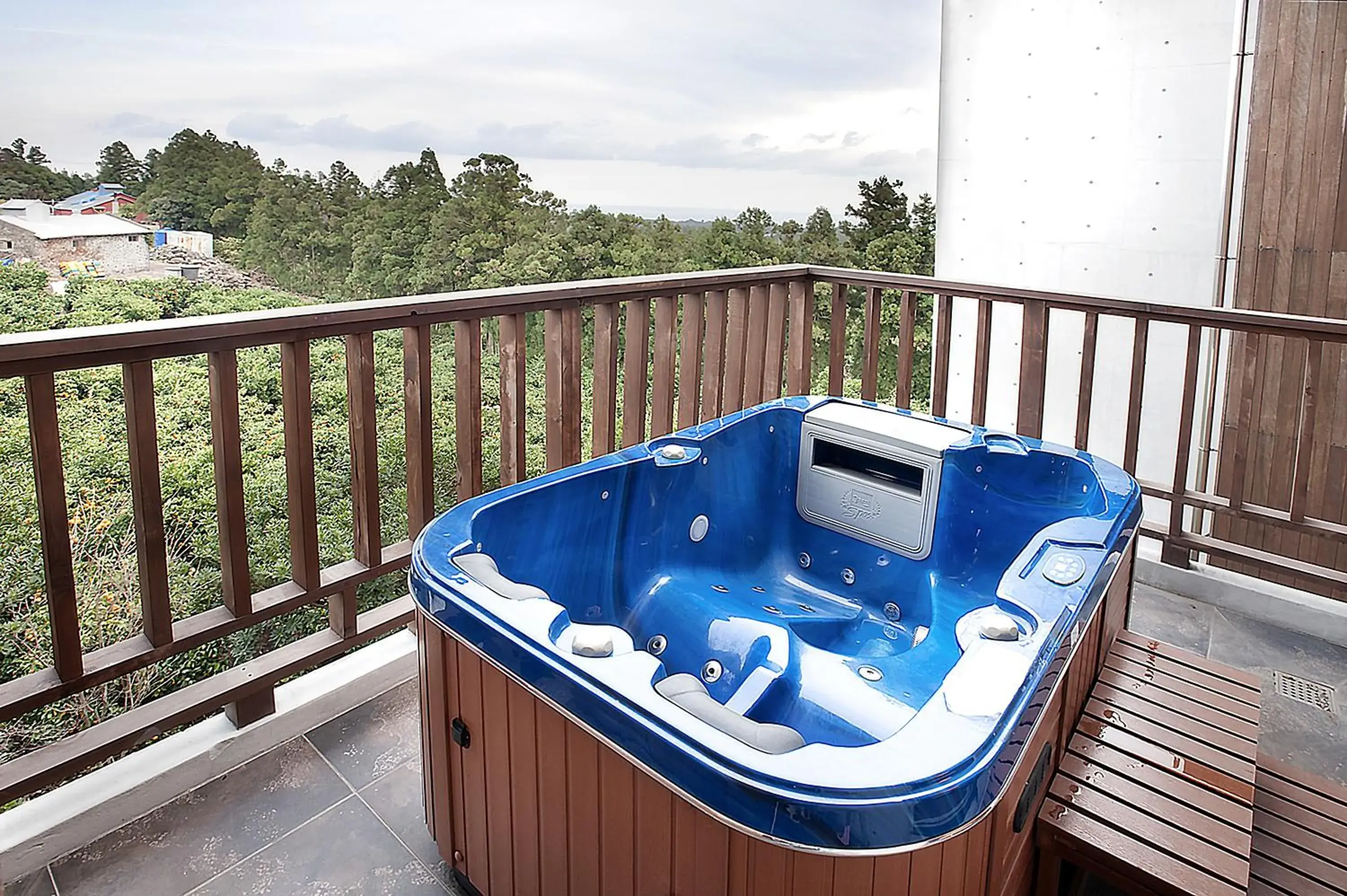 Suite with Spa Bath in Jeju Eco Suites Suite with Spa Bath in Jeju Eco Suites