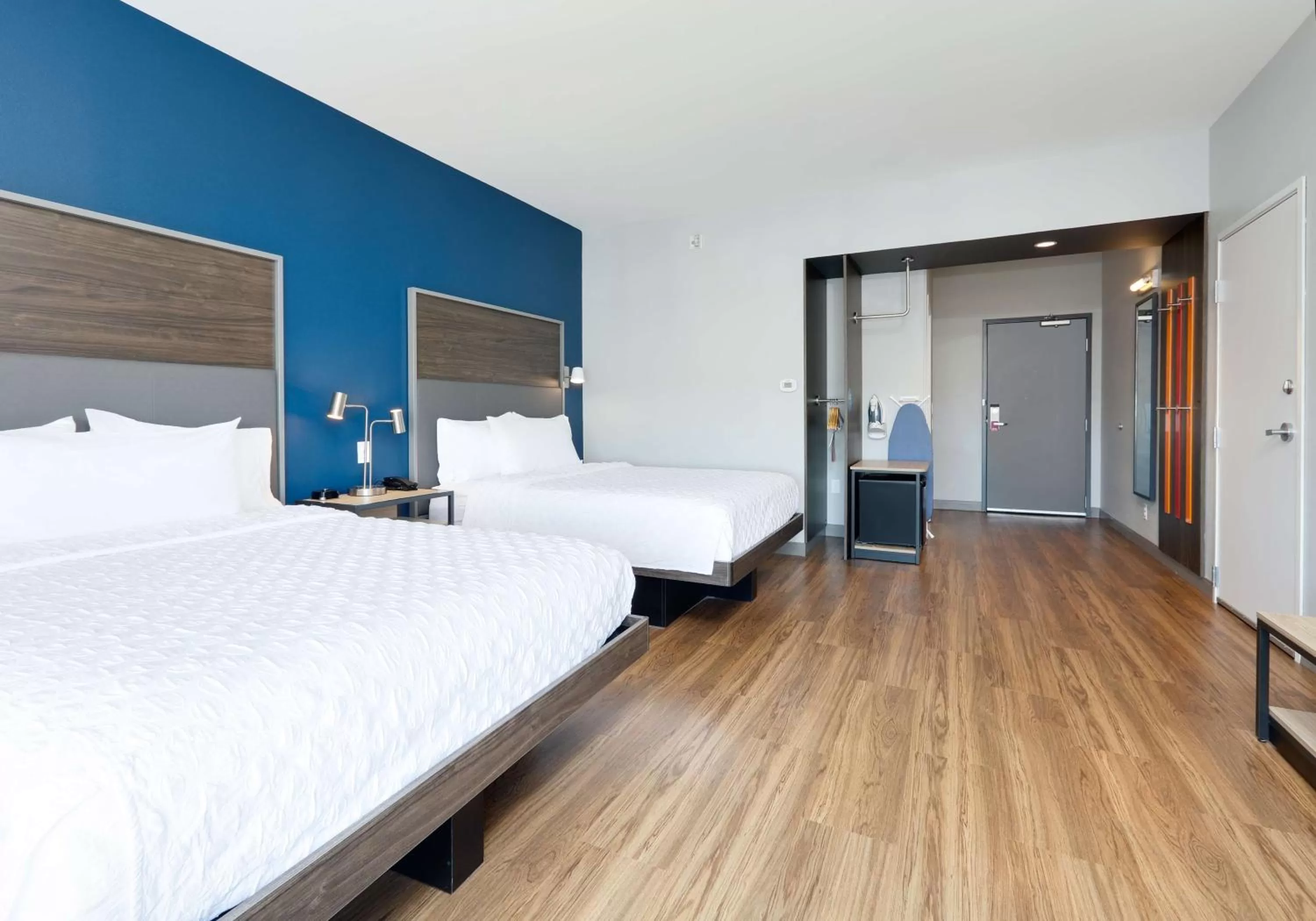 Bed in Tru By Hilton Euless Dfw West, Tx