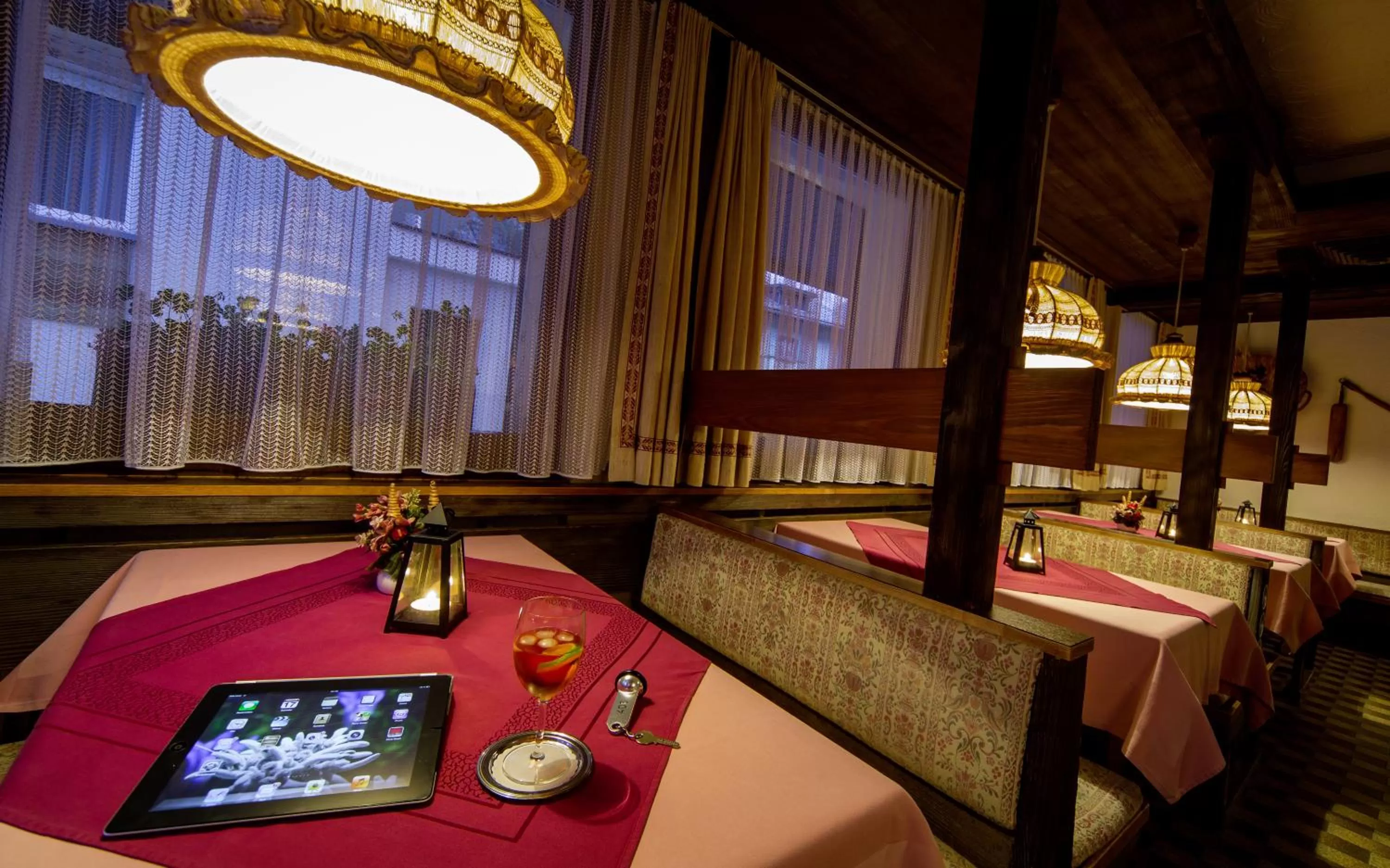 Lounge or bar in Hotel Alpenhof