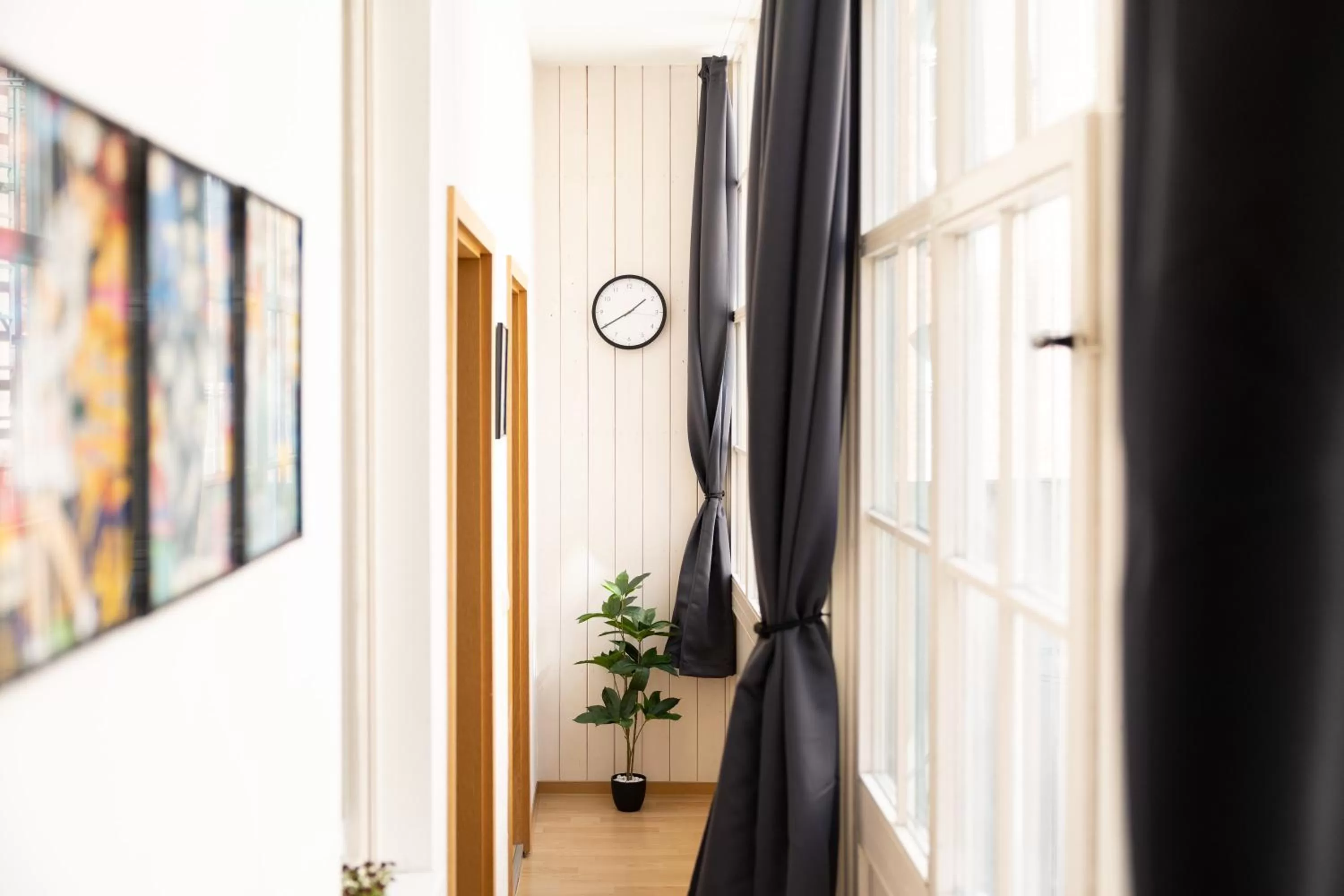 Facade/entrance in Ko-Living Space an der Oper - Street Art Design Apartments