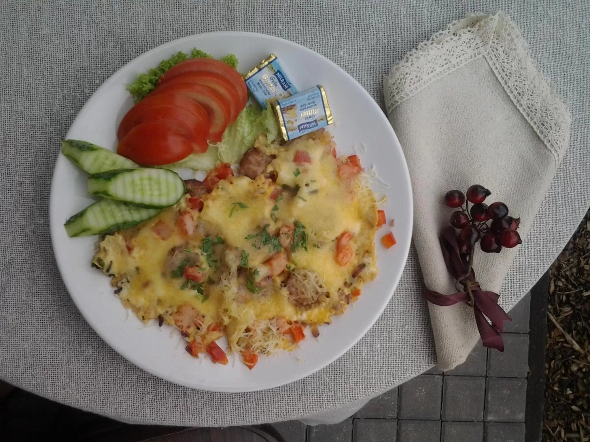 Breakfast, Food in Country Court