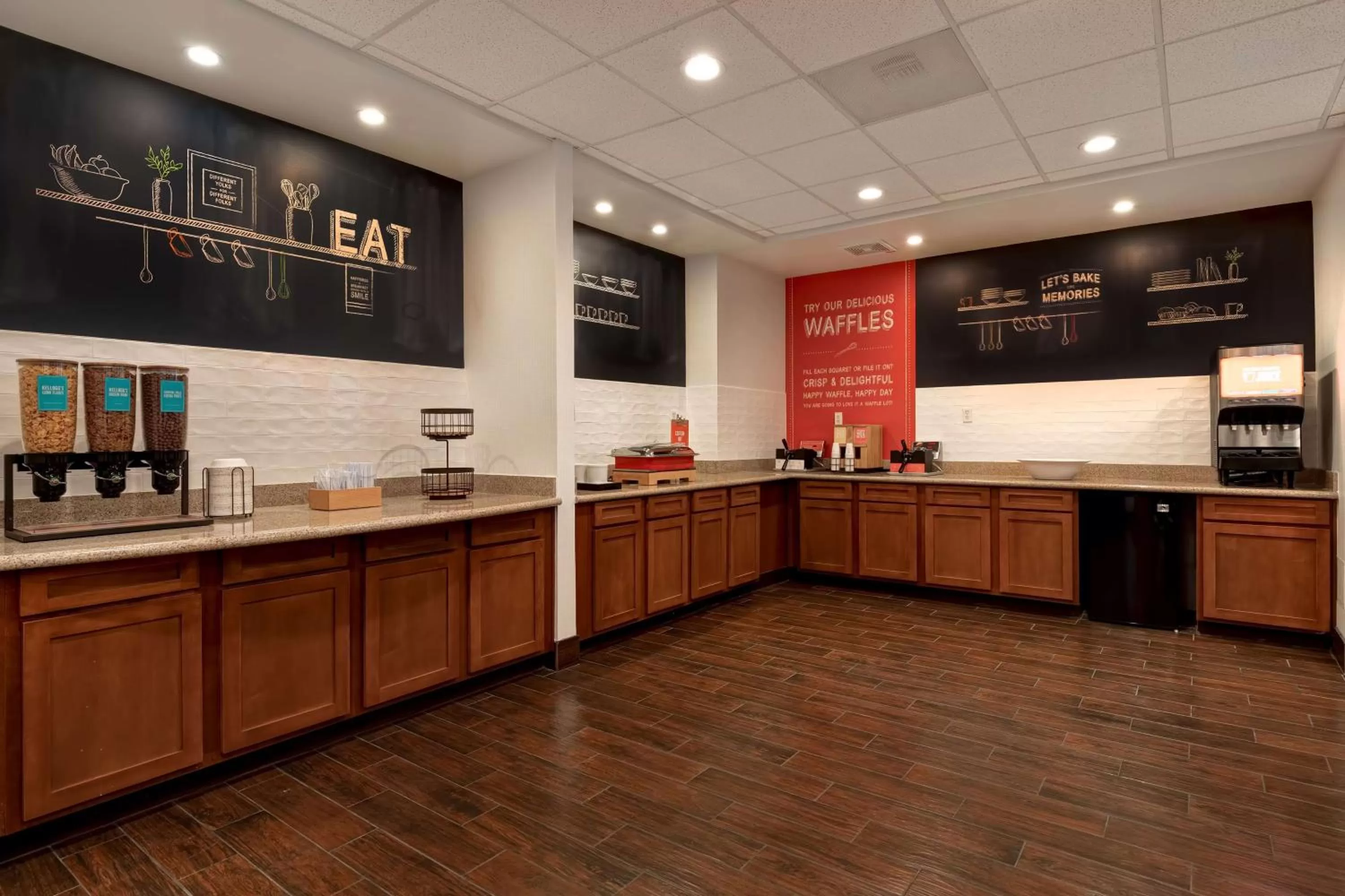 Breakfast in Hampton Inn & Suites Rohnert Park - Sonoma County