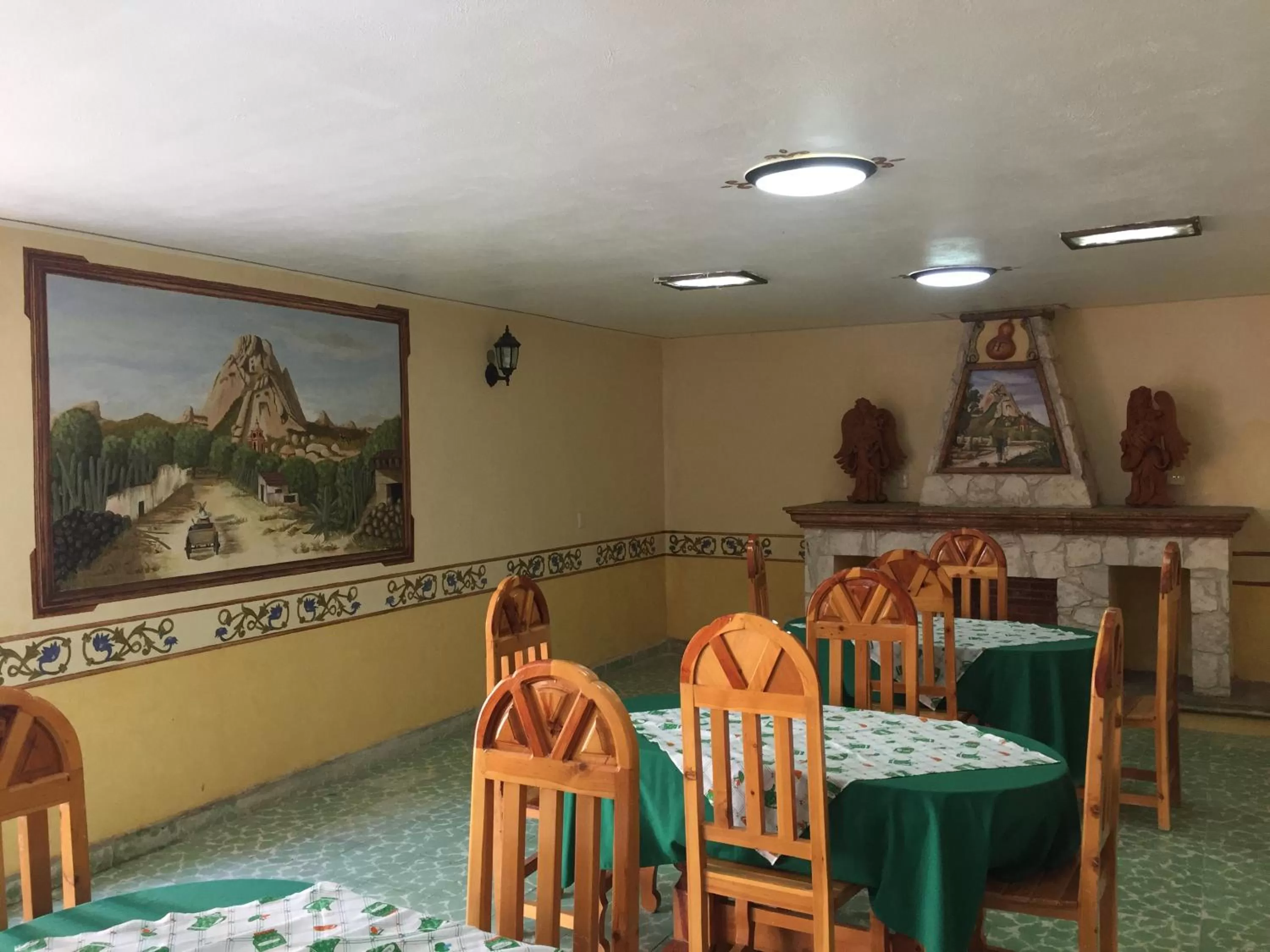 Lounge or bar, Restaurant/Places to Eat in Hotel Feregrino