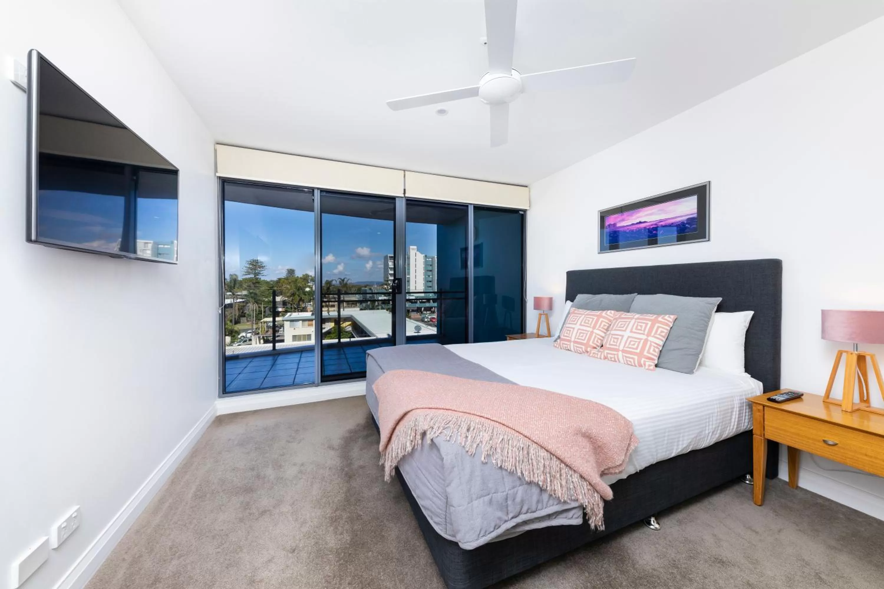 Bed in Sevan Apartments Forster