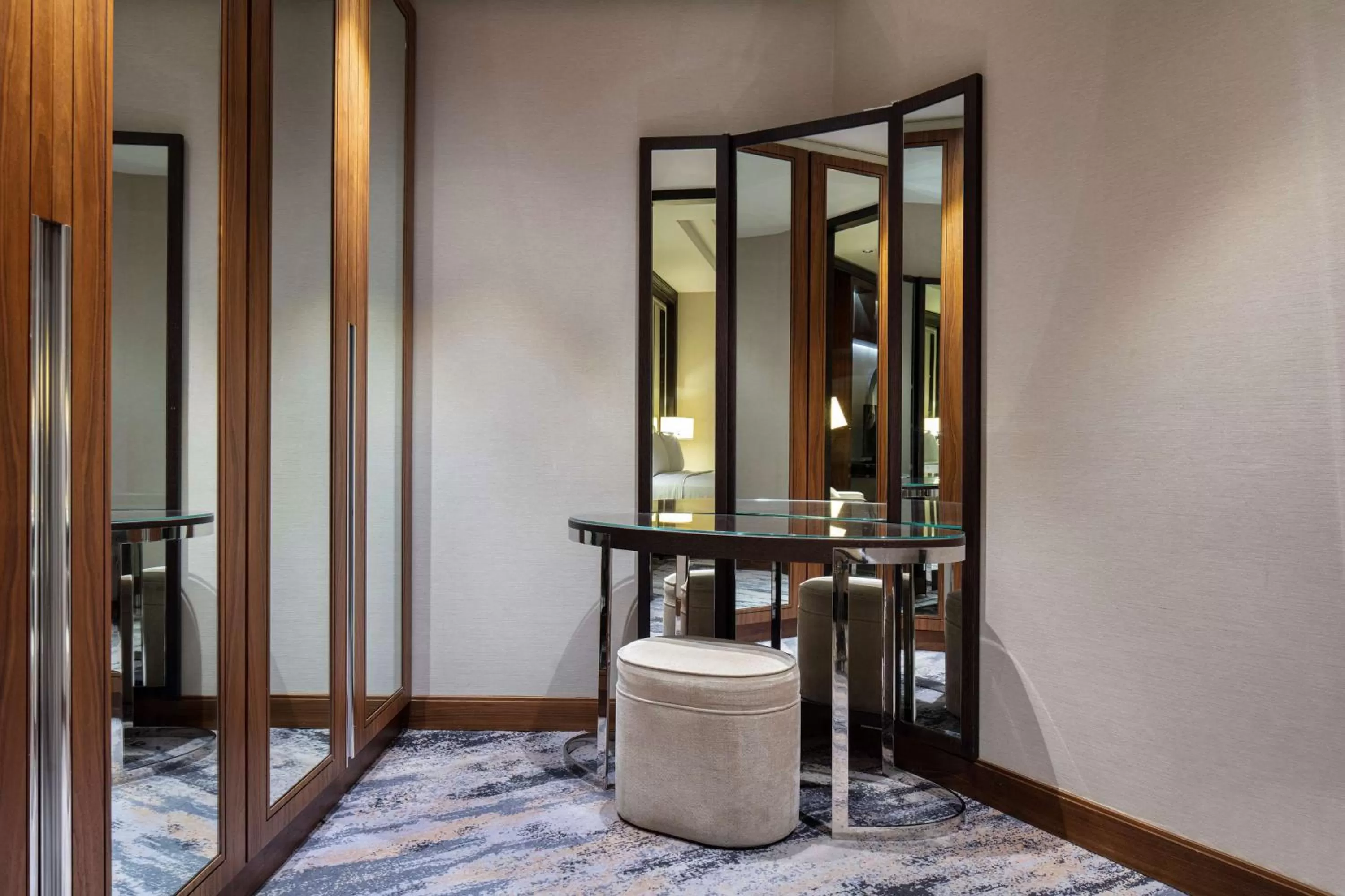 Photo of the whole room in Hilton Istanbul Bomonti