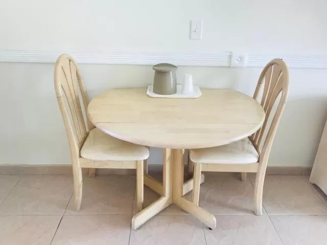 Dining area in Bell Channel Inn Hotel