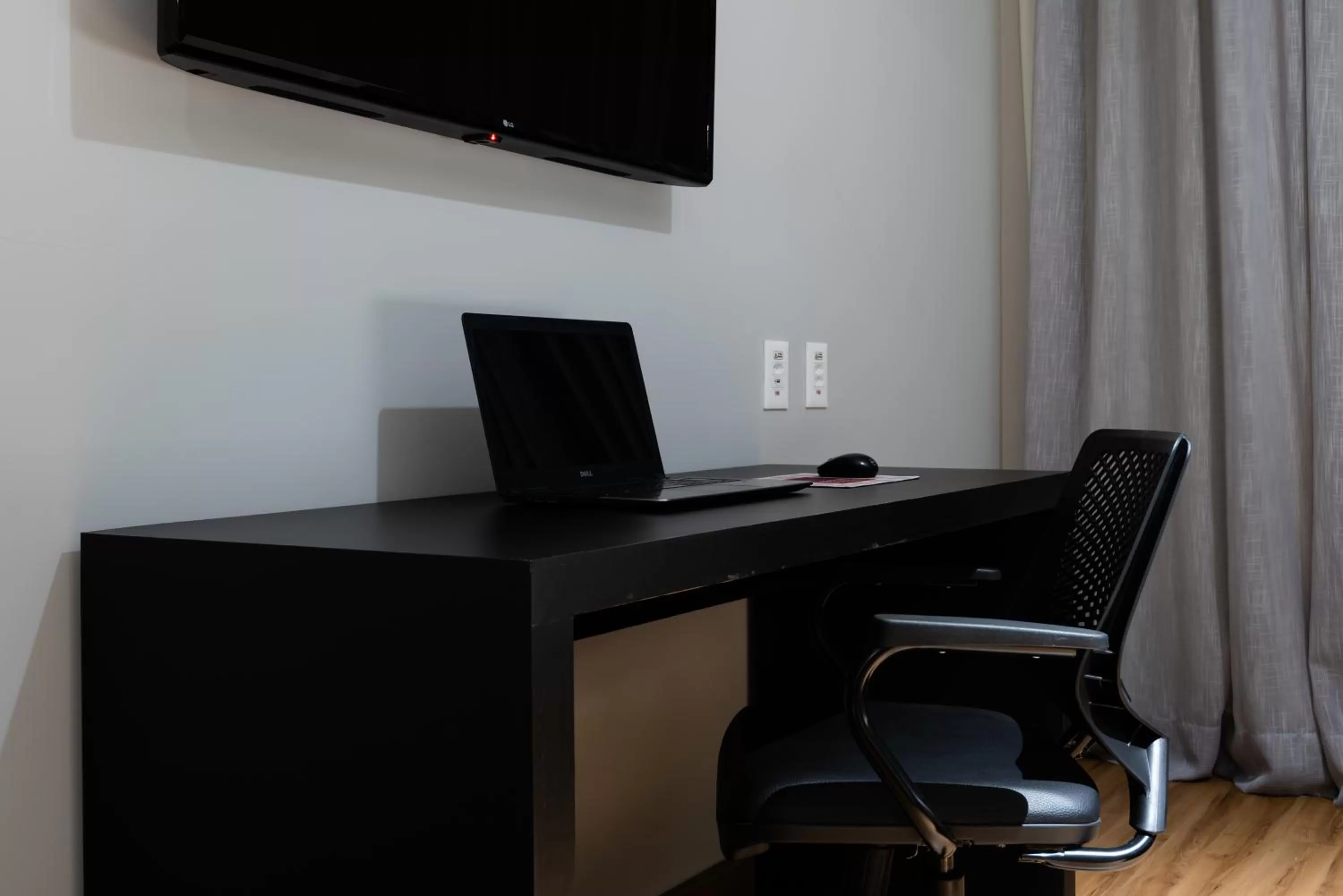 Photo of the whole room in Comfort Suítes Vitória