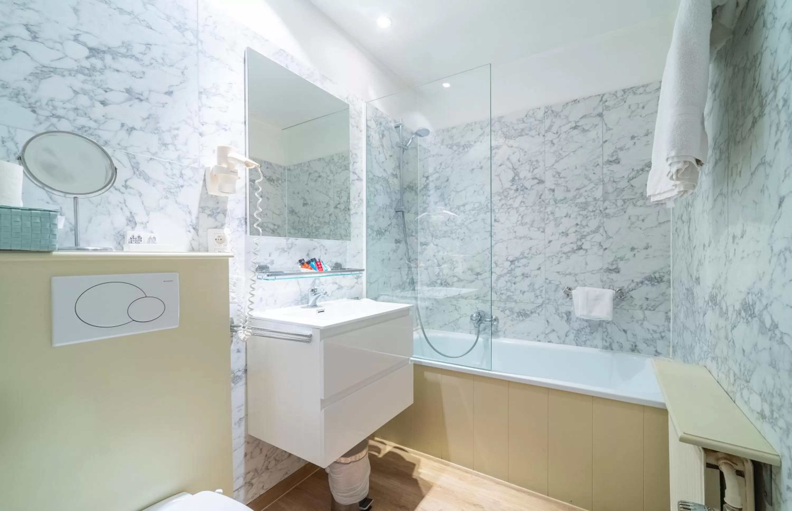 Bathroom in Canal View Hotel Ter Brughe by CW Hotel Collection