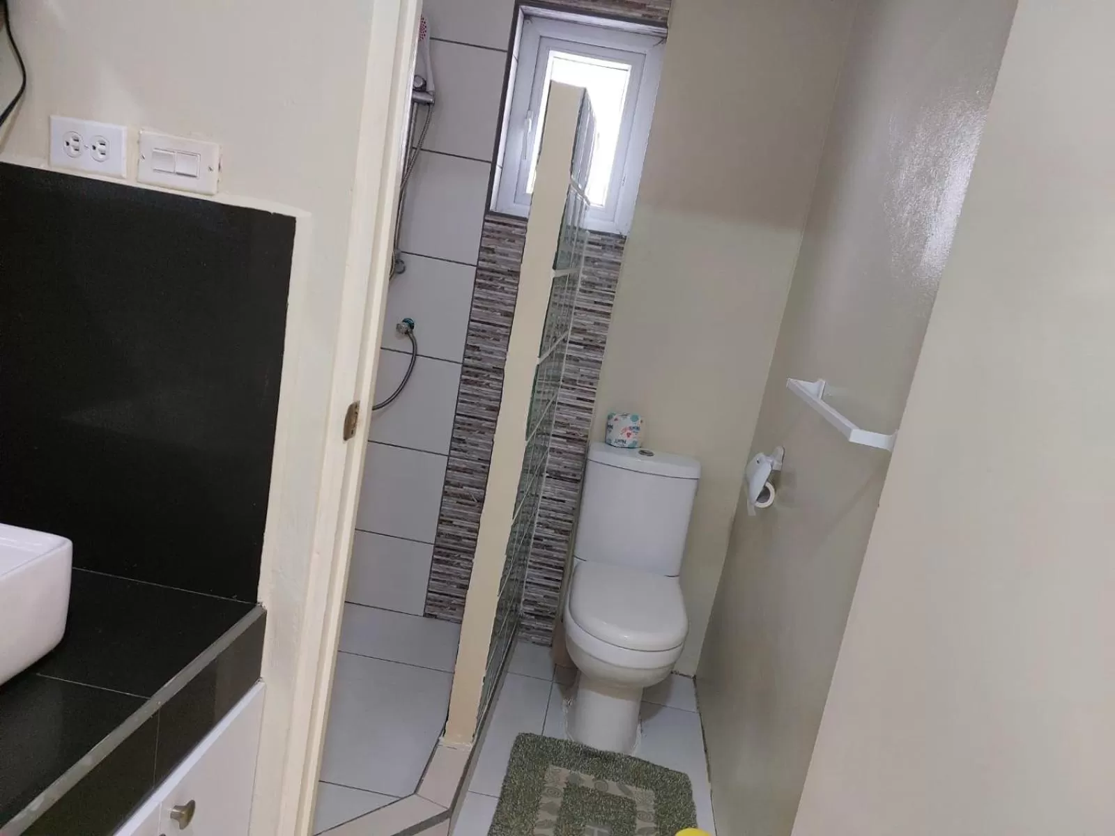 Bathroom in Curasita colour Appartments