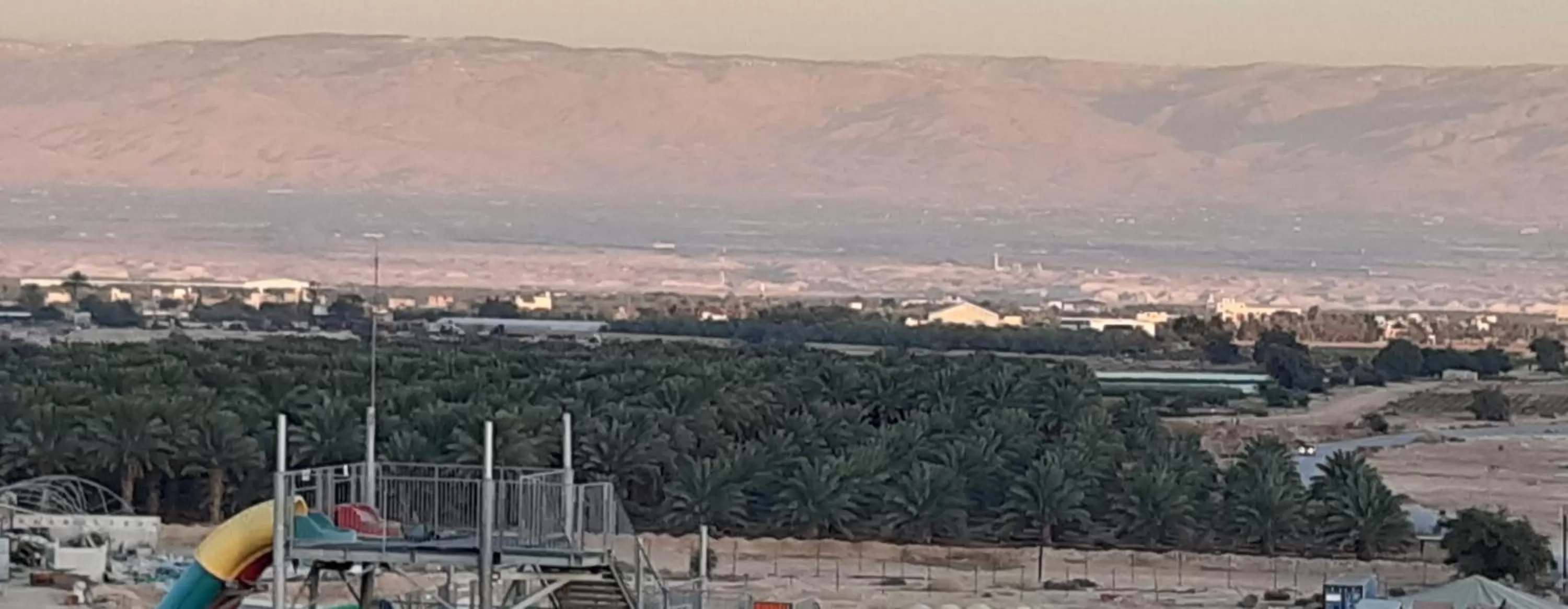 Mountain View in Dolphin Suites