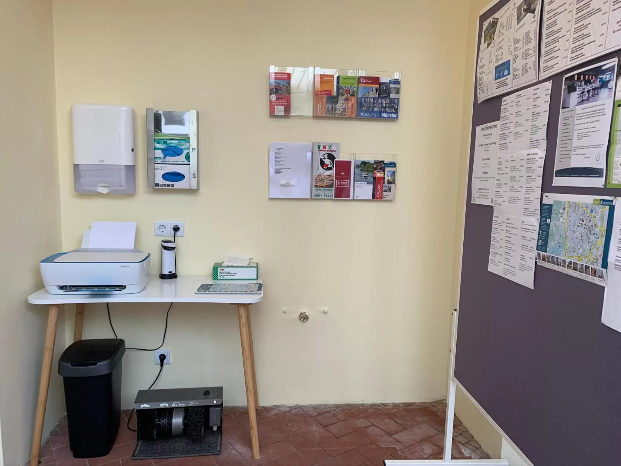 TV/Entertainment Center in Park-Lodge Am Rohrbusch