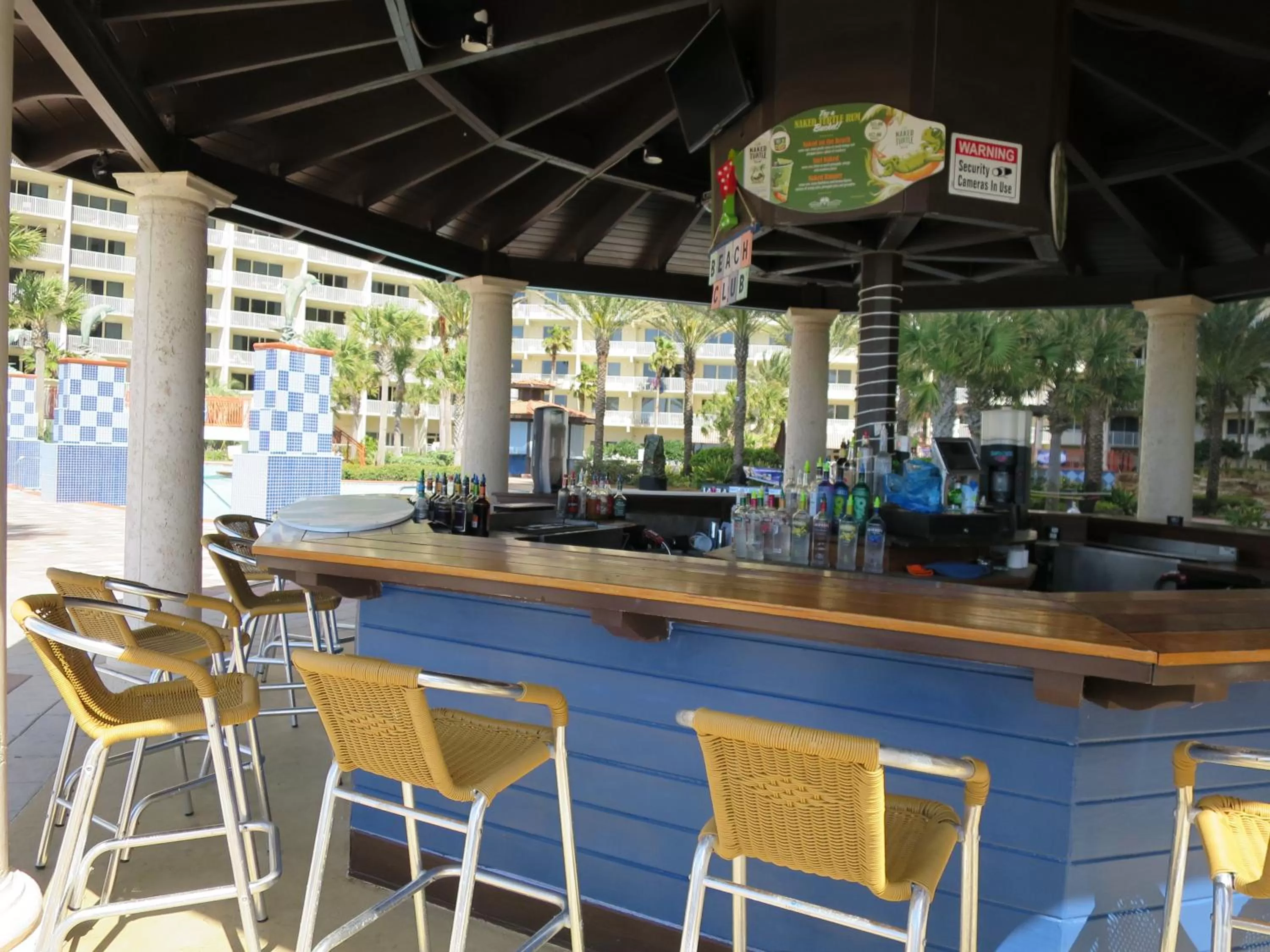 Restaurant/places to eat in Shores of Panama Resort