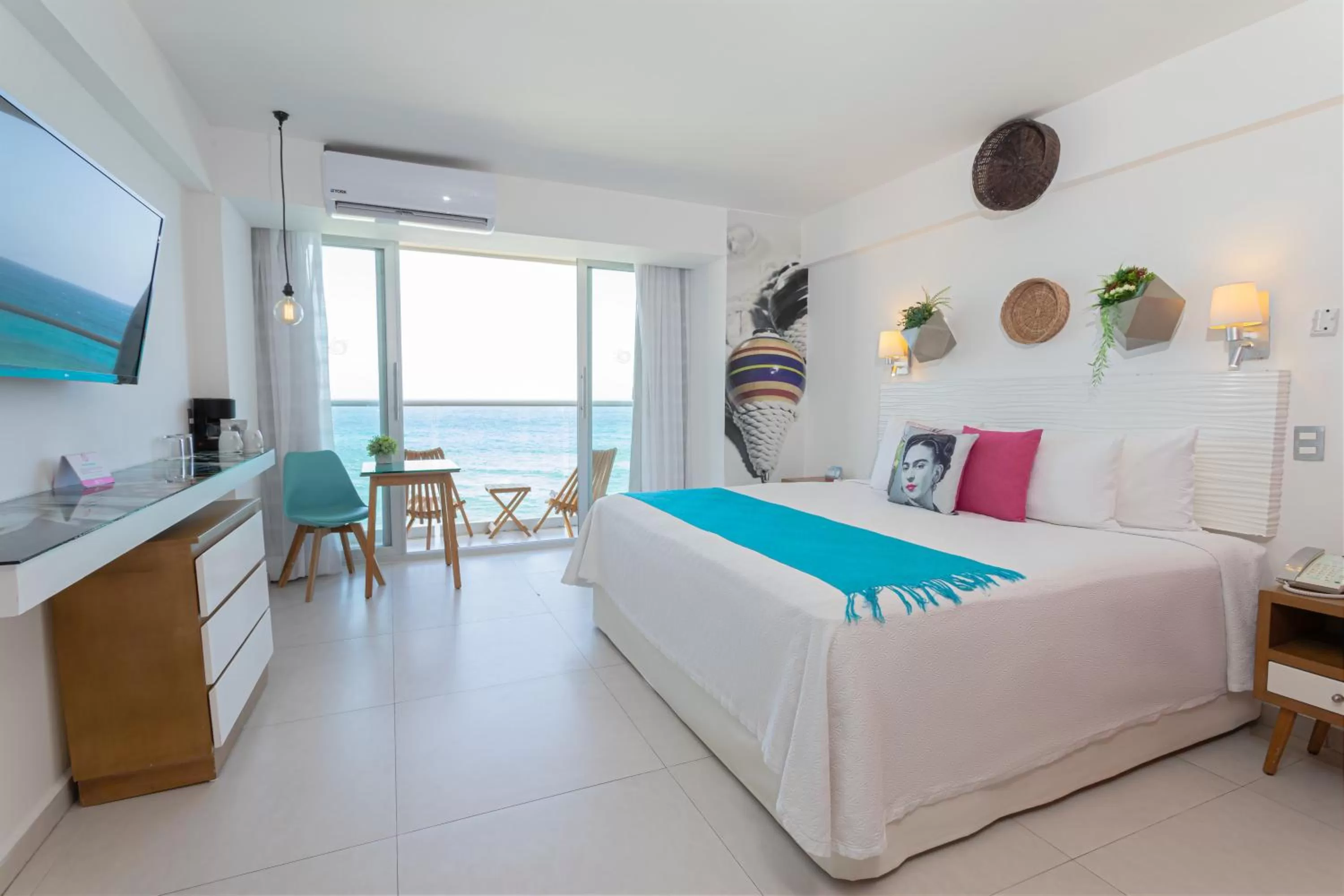 Bed in Mia Reef Isla Mujeres - All Inclusive Resort