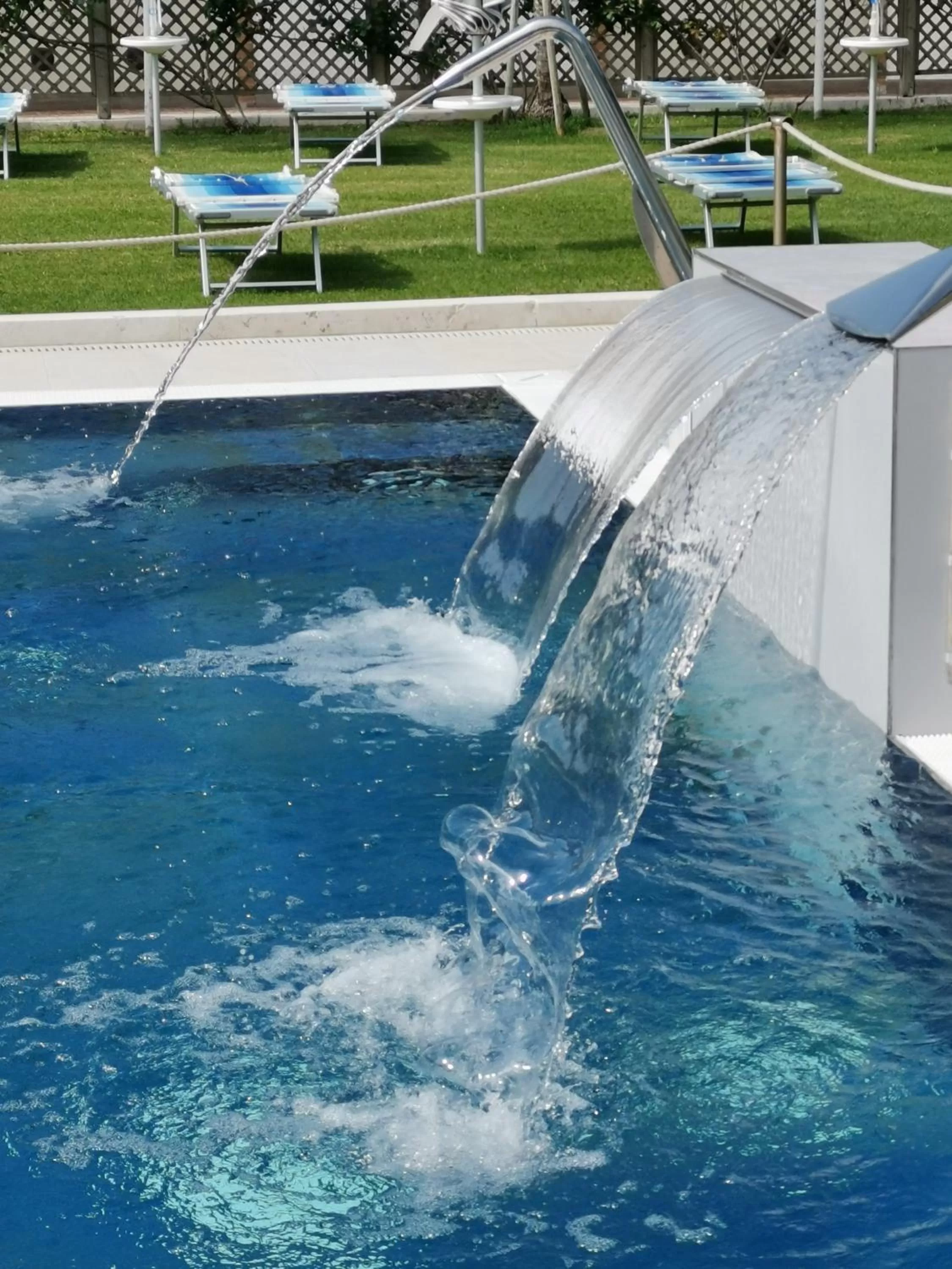 Swimming pool in Best Western Plus Hotel Modena Resort