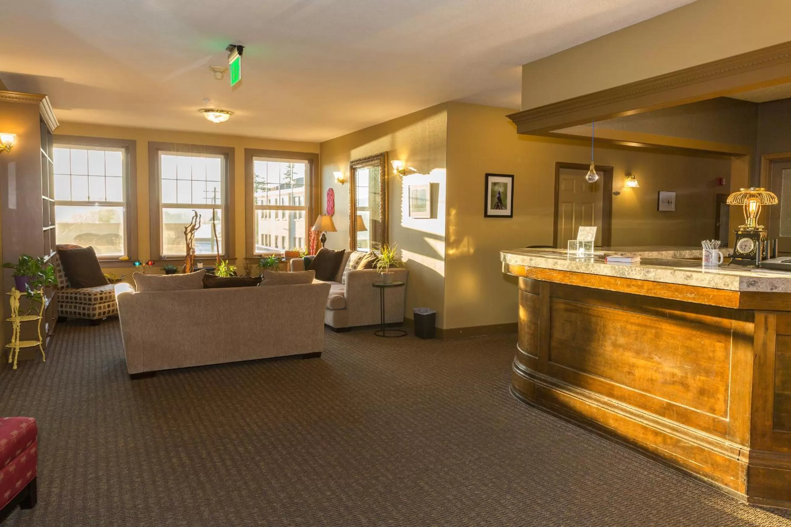 Lobby or reception in Hotel Cathlamet