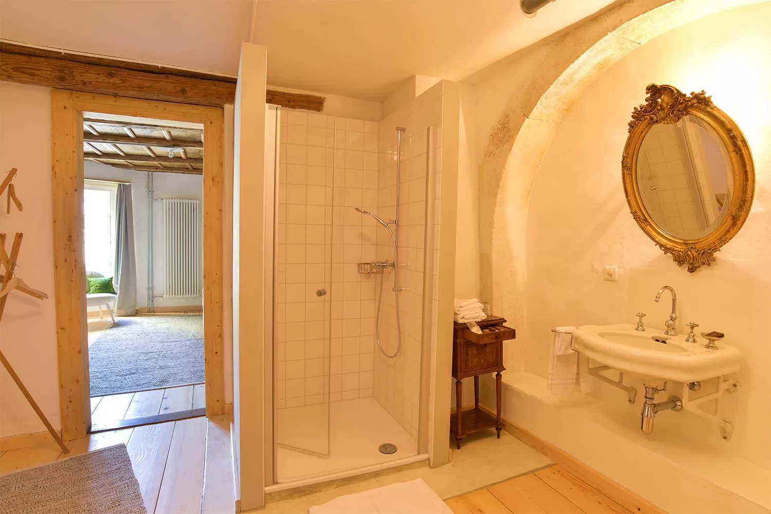 "Tourelle" Double Room - single occupancy in Auberge du Mouton