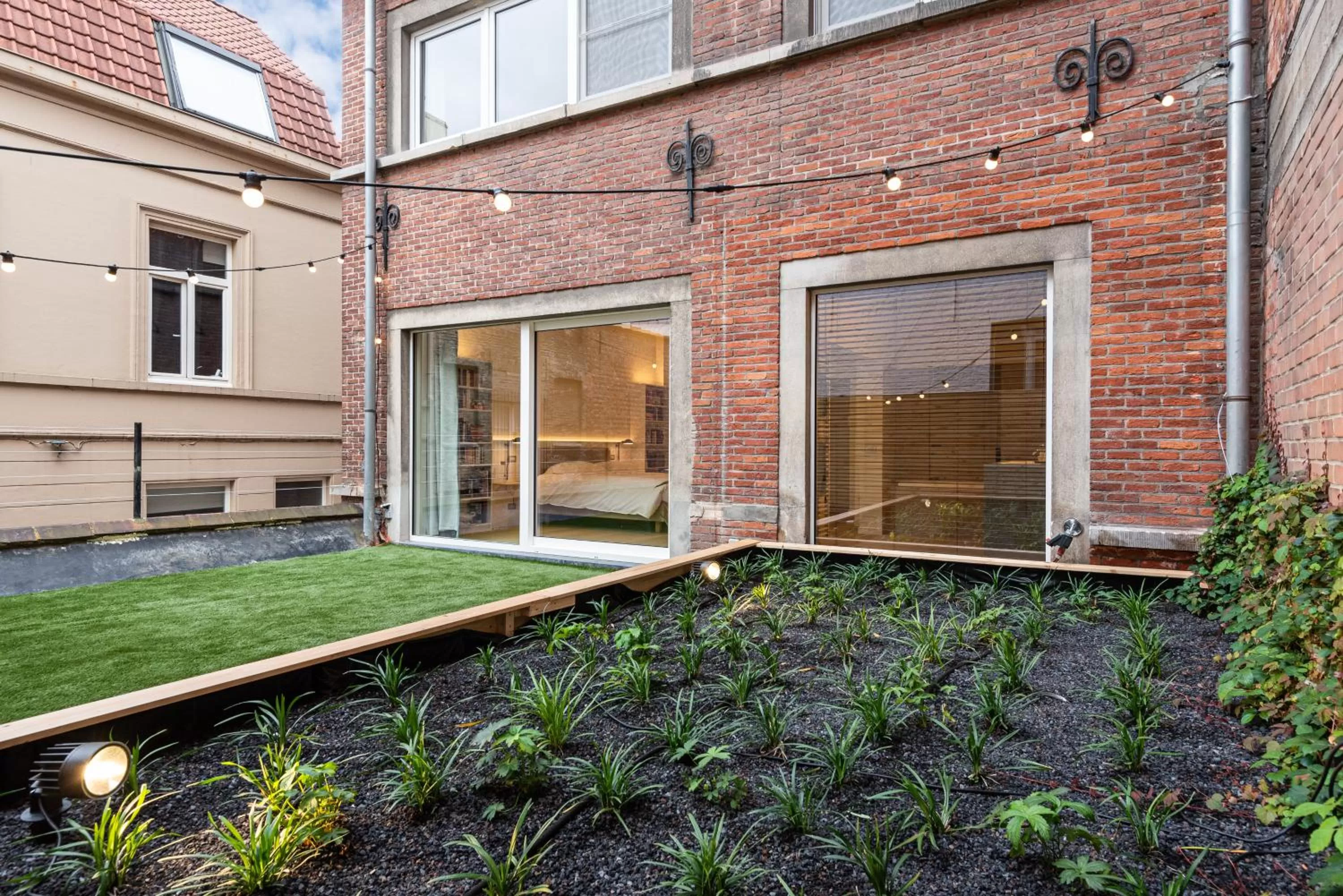 Garden in Gepetto's - Beautiful stay in the Historic centre of Ghent -