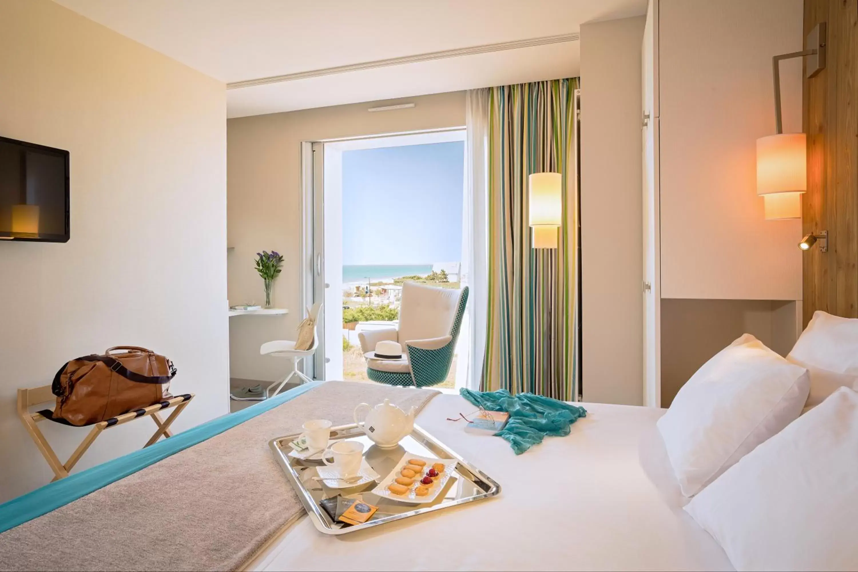 Room with Partial Sea View in Hôtel de la Baie - Thalassothérapie PREVITHAL Room with Partial Sea View in Hôtel de la Baie - Thalassothérapie PREVITHAL