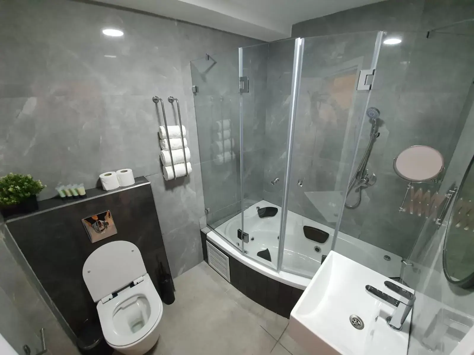 Queen Room with Spa Bath in The boutique Queen Room with Spa Bath in The boutique