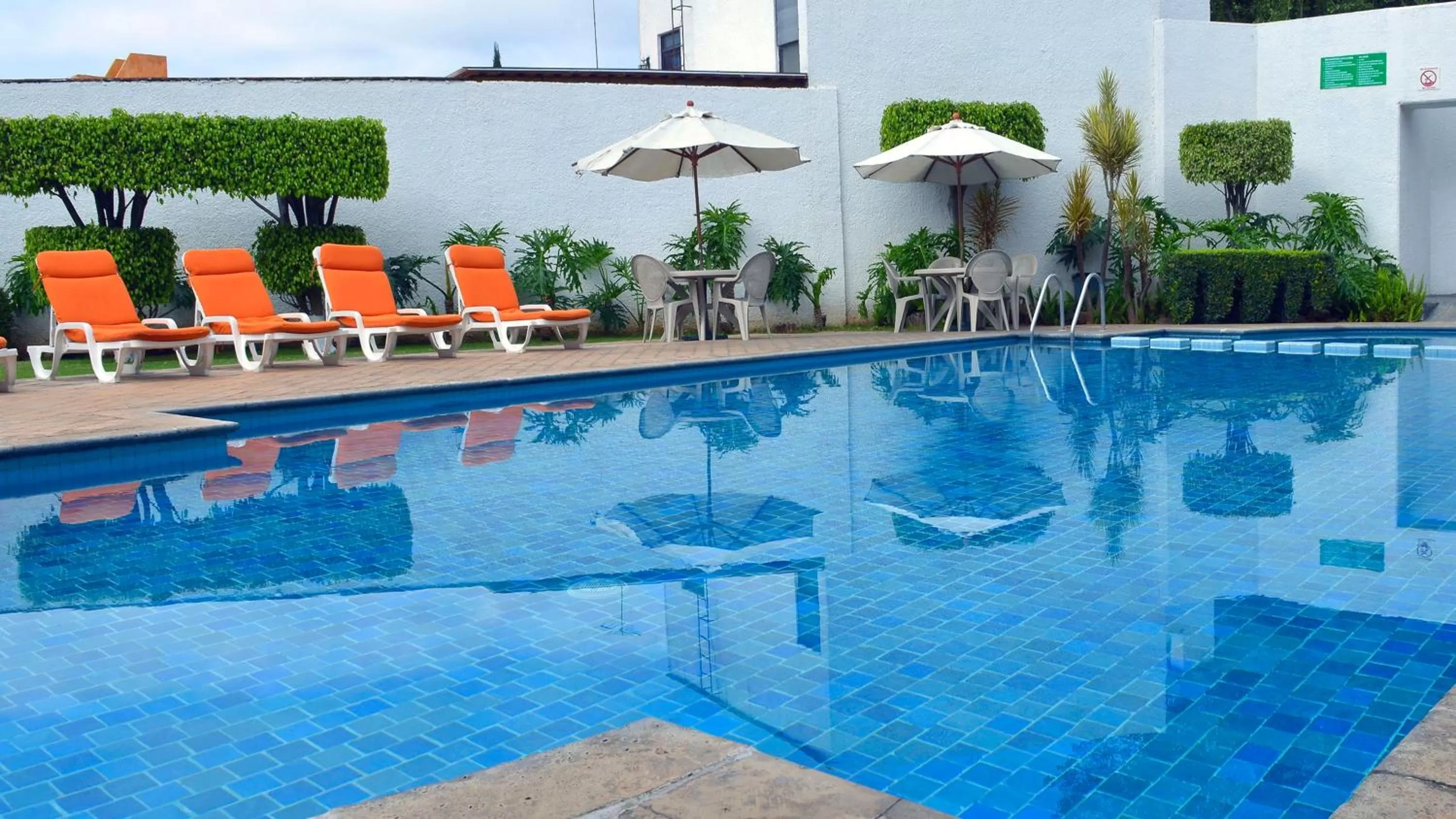 Swimming pool in Holiday Inn Morelia by IHG