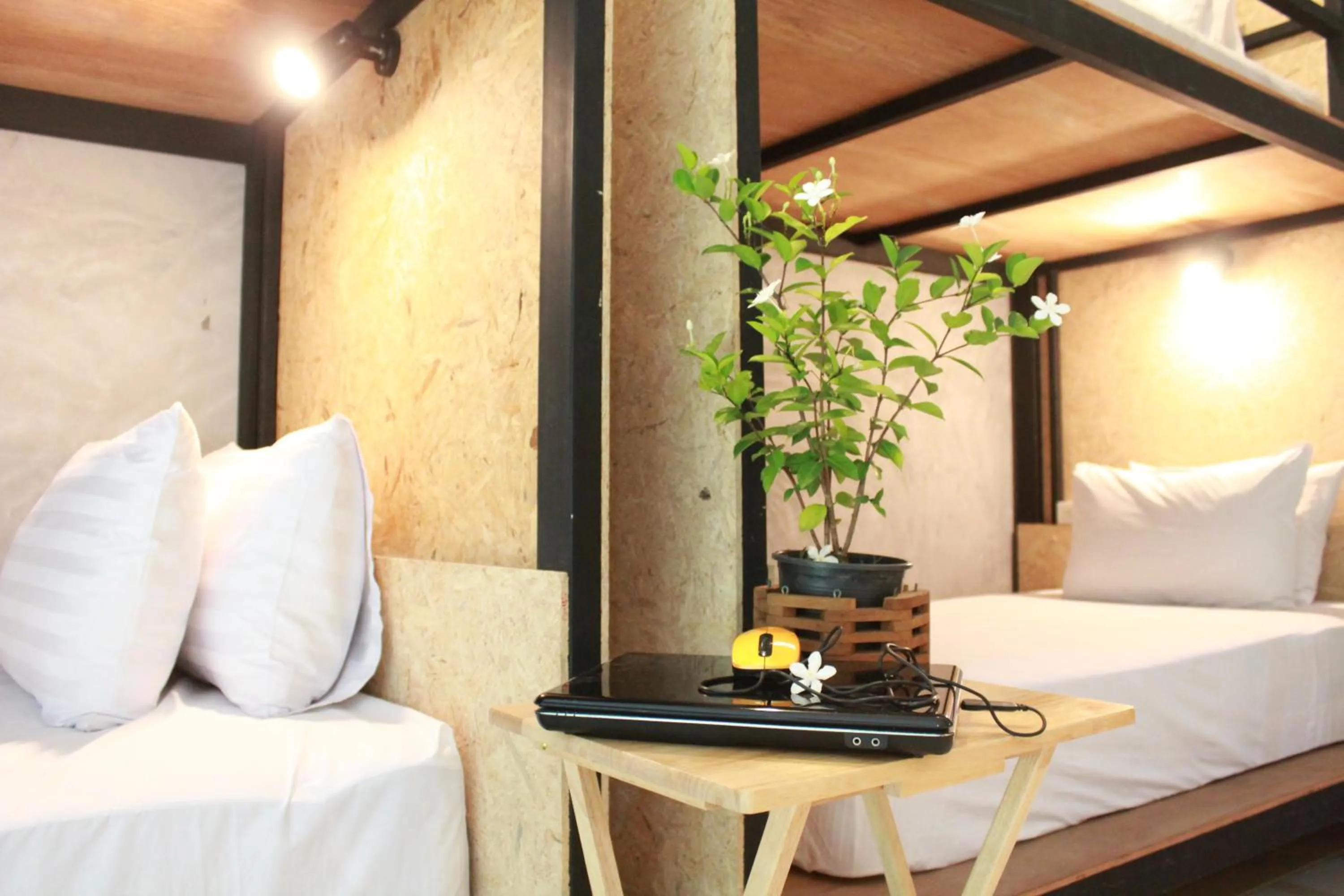 Decorative detail, Bed in Eat n Sleep