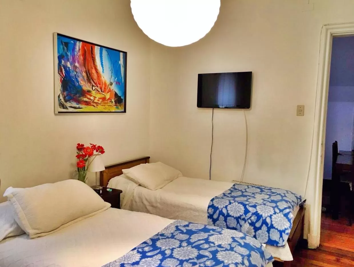 Bed, Room Photo in Tralkan B&B