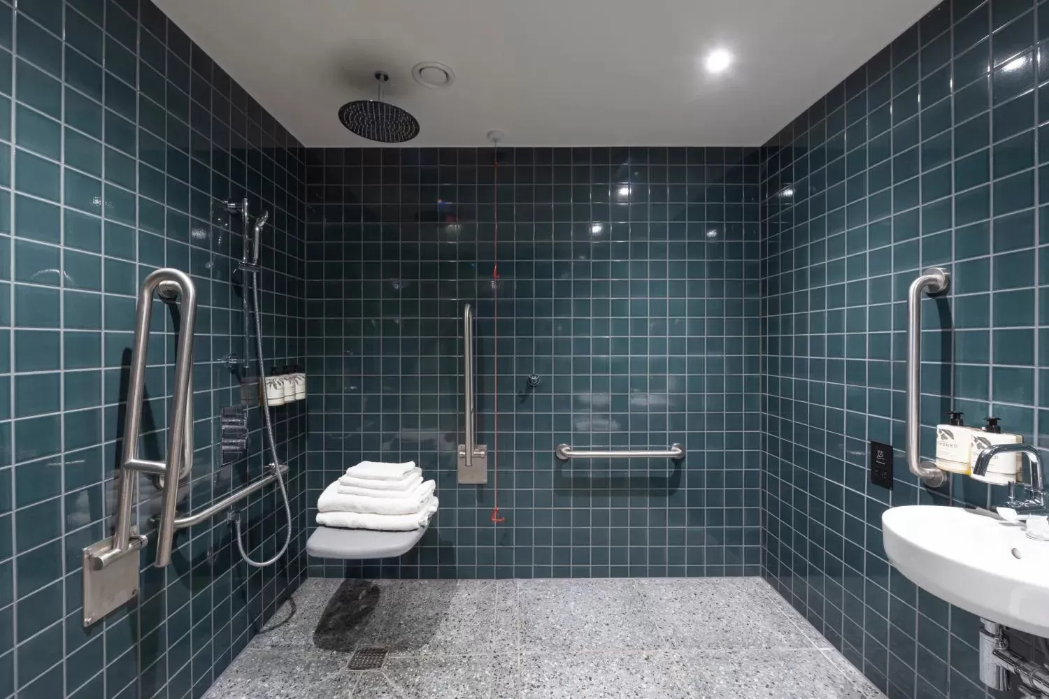 Mollie's Motel & Diner Bristol