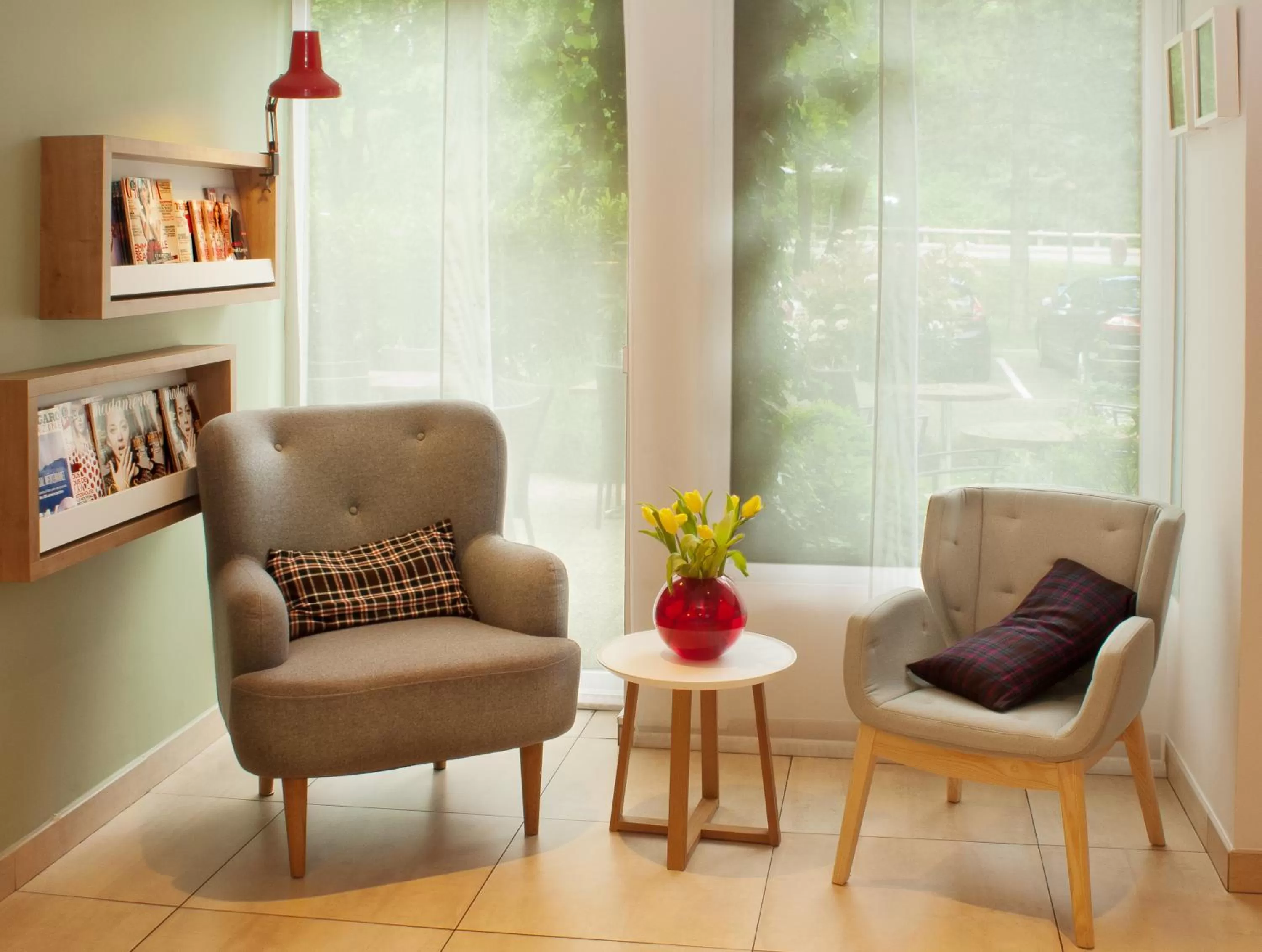 Communal lounge/ TV room in Mercure Hotel Forbach Centre de Loisirs