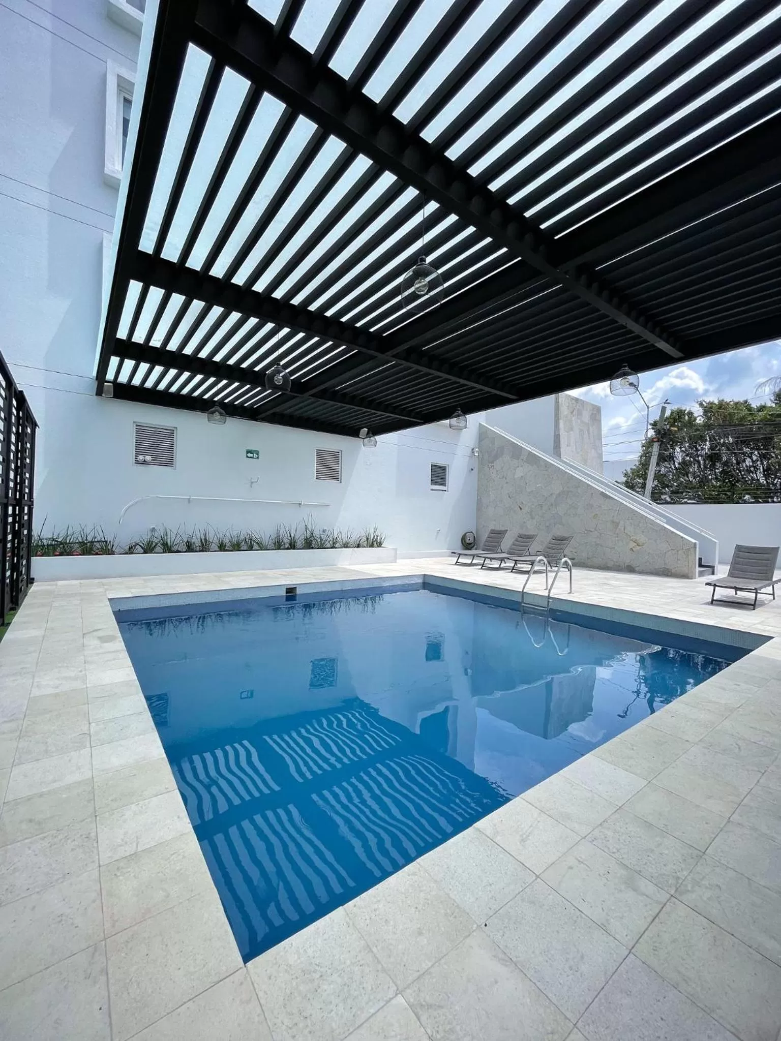 Swimming pool in Fato Hotel