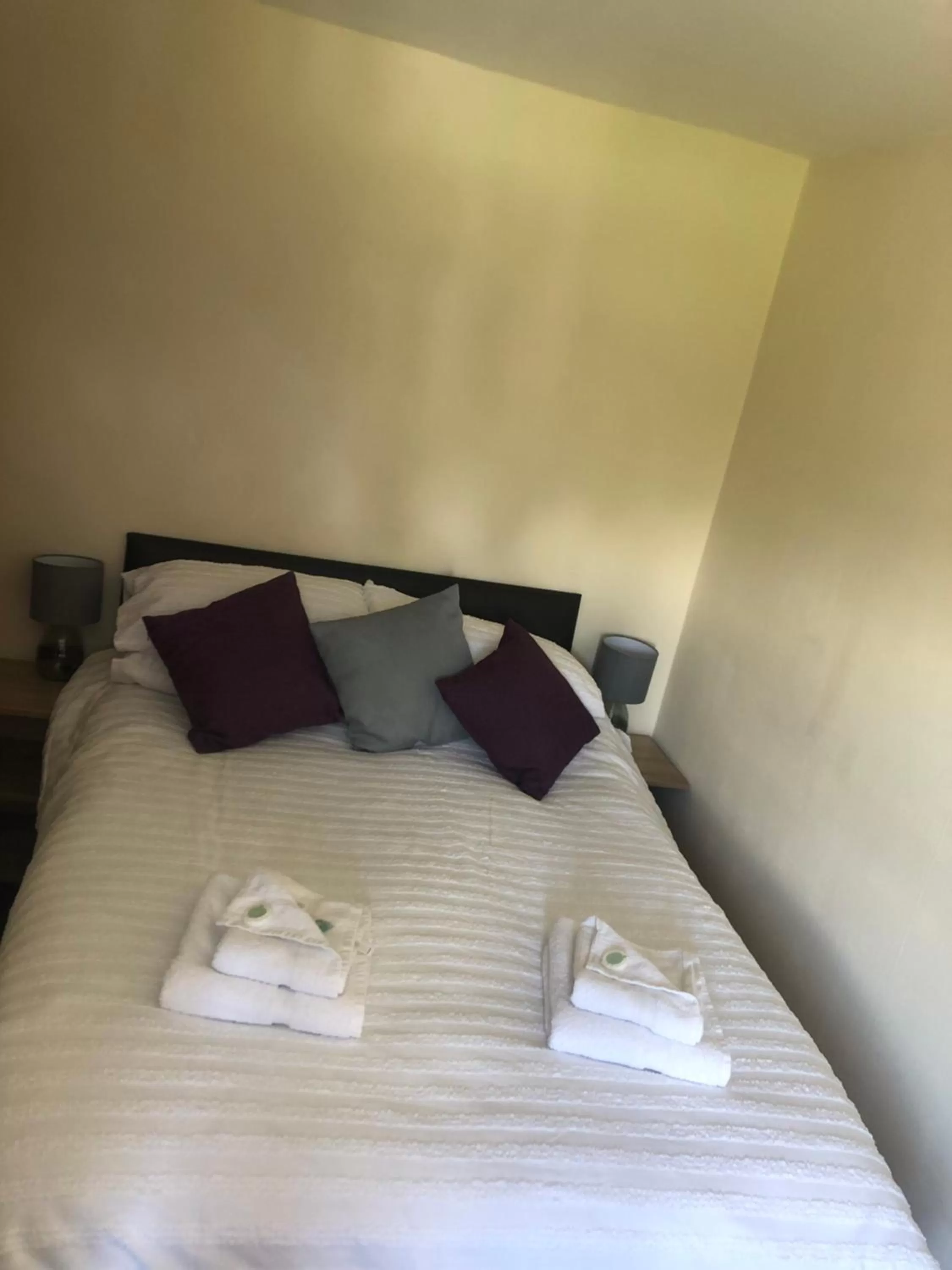 Bedroom, Bed in The Crossings