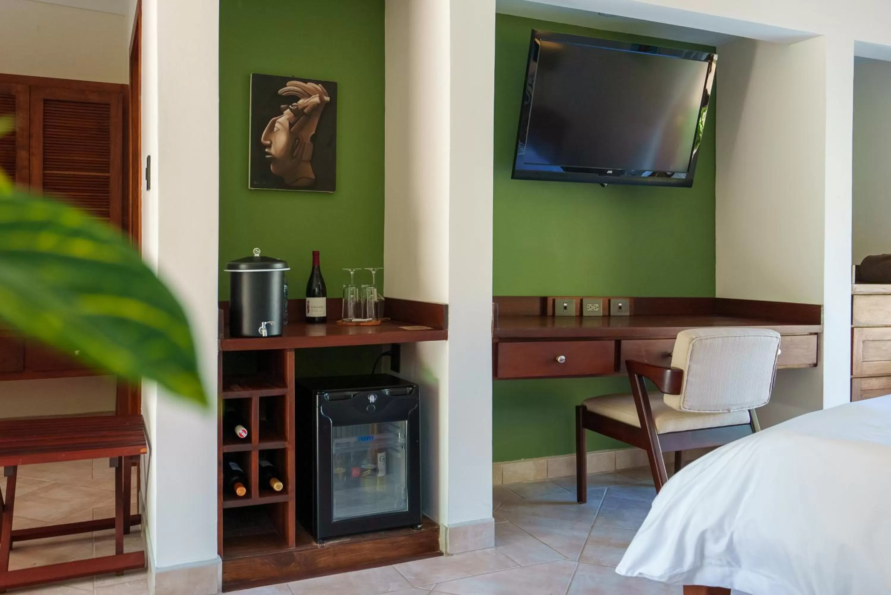 Drinks, Bed in Ka'ana Resort & Spa