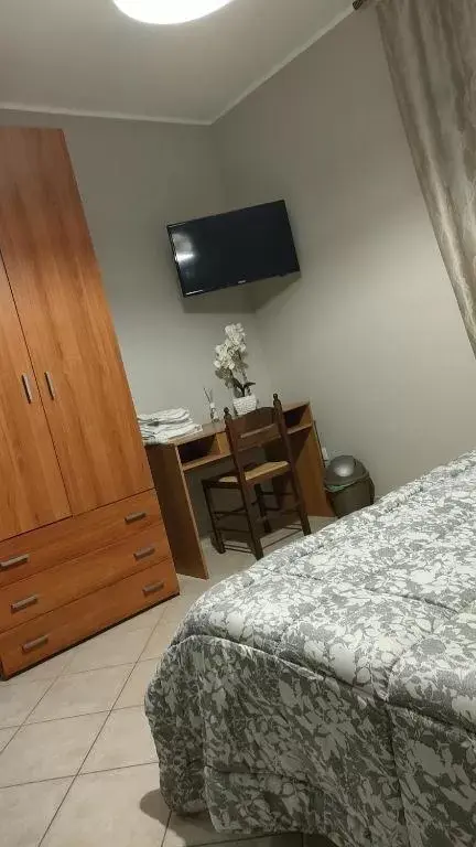 Triple Room - single occupancy in B&B Lido Azzurro Triple Room - single occupancy in B&B Lido Azzurro