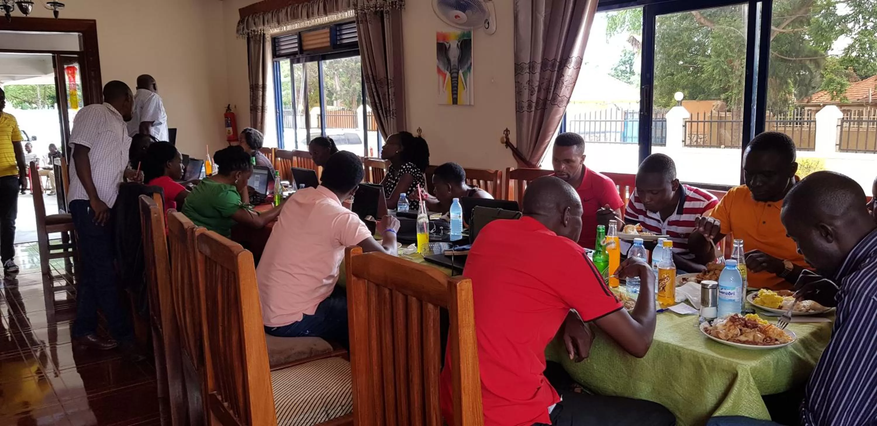 Restaurant/places to eat in Northern Pearl