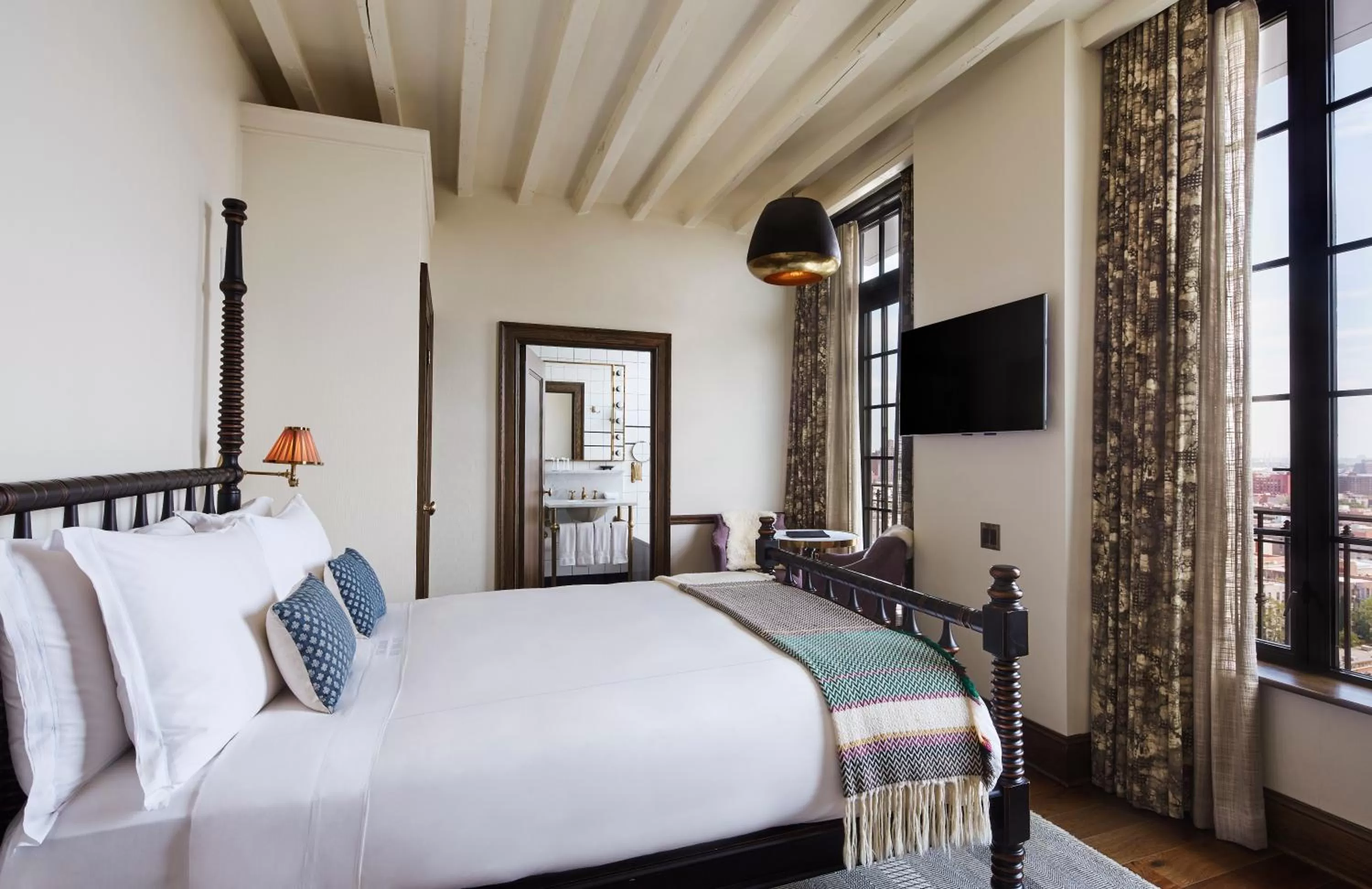 Bed in The Ludlow Hotel