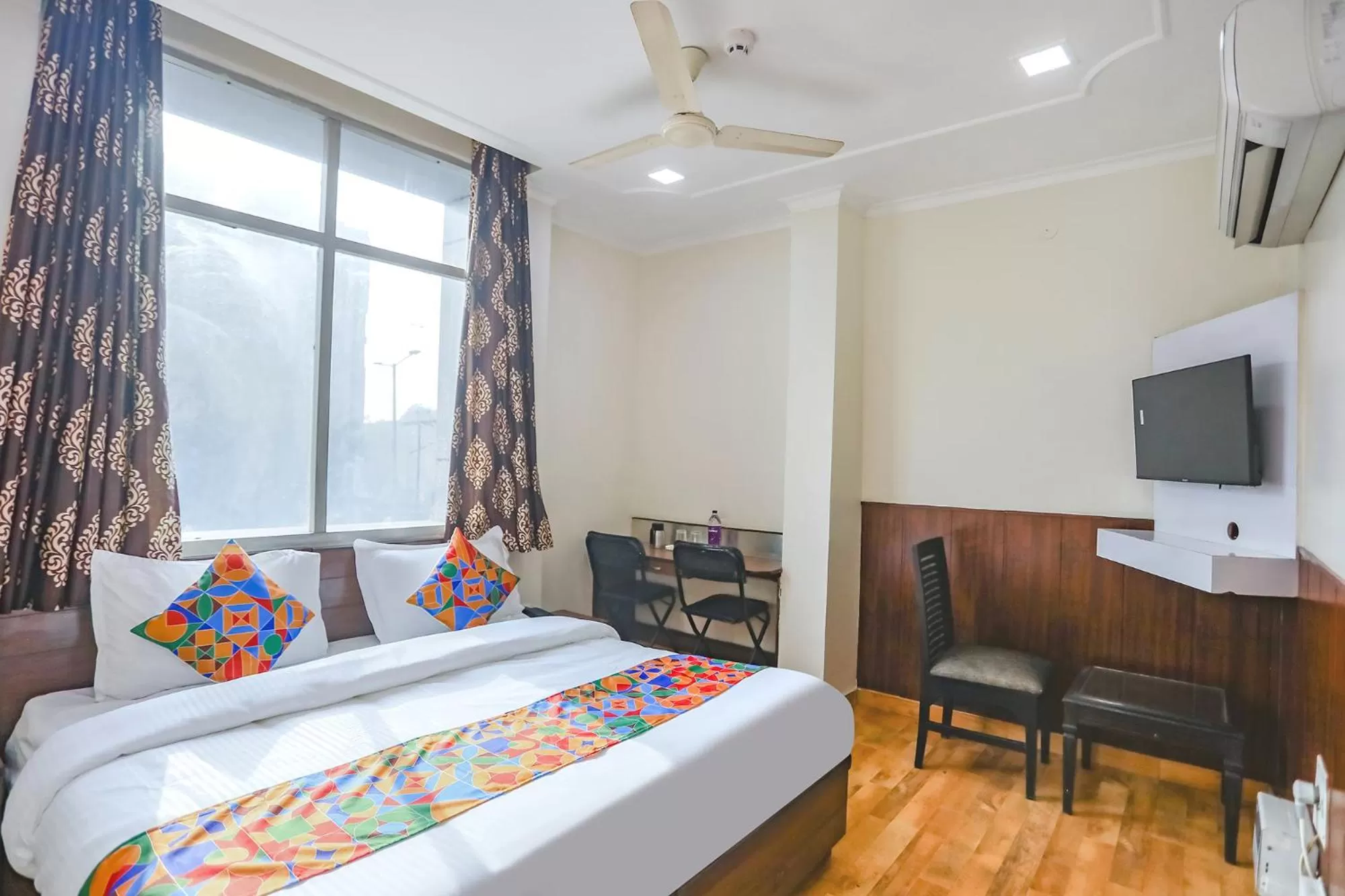 FabHotel Hexa Ghaziabad
