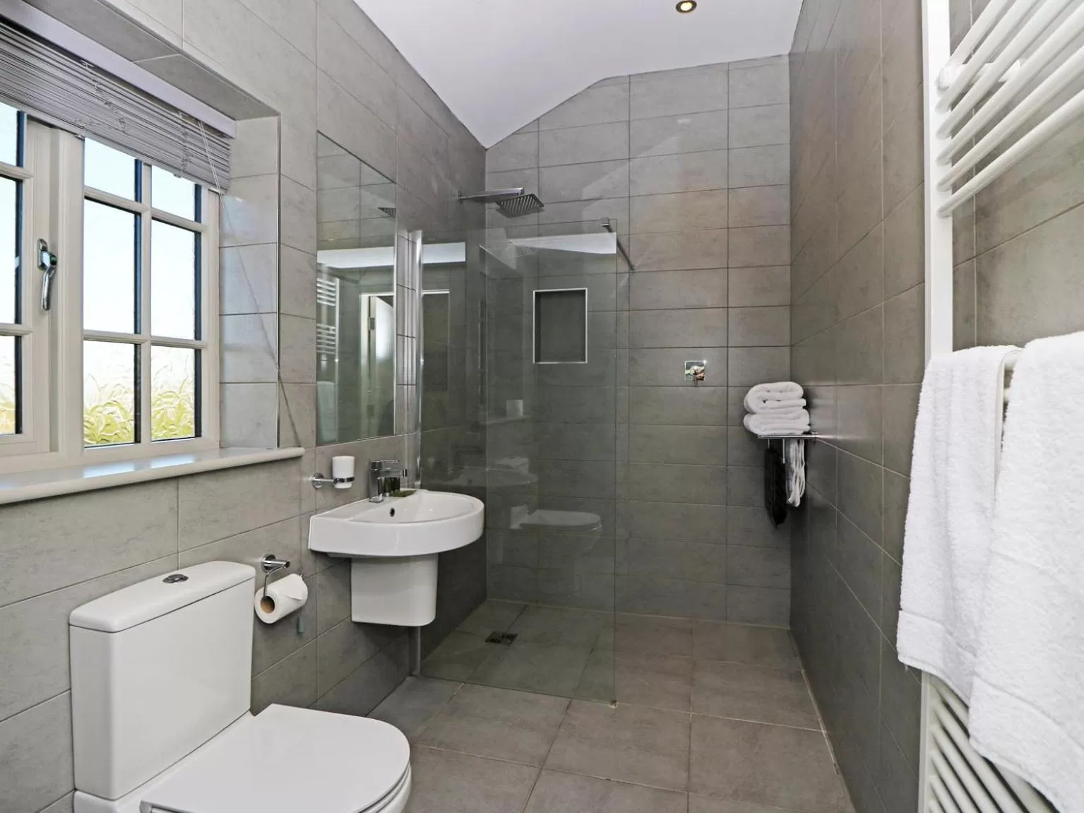 Bathroom in Plum and Partridge Husthwaite