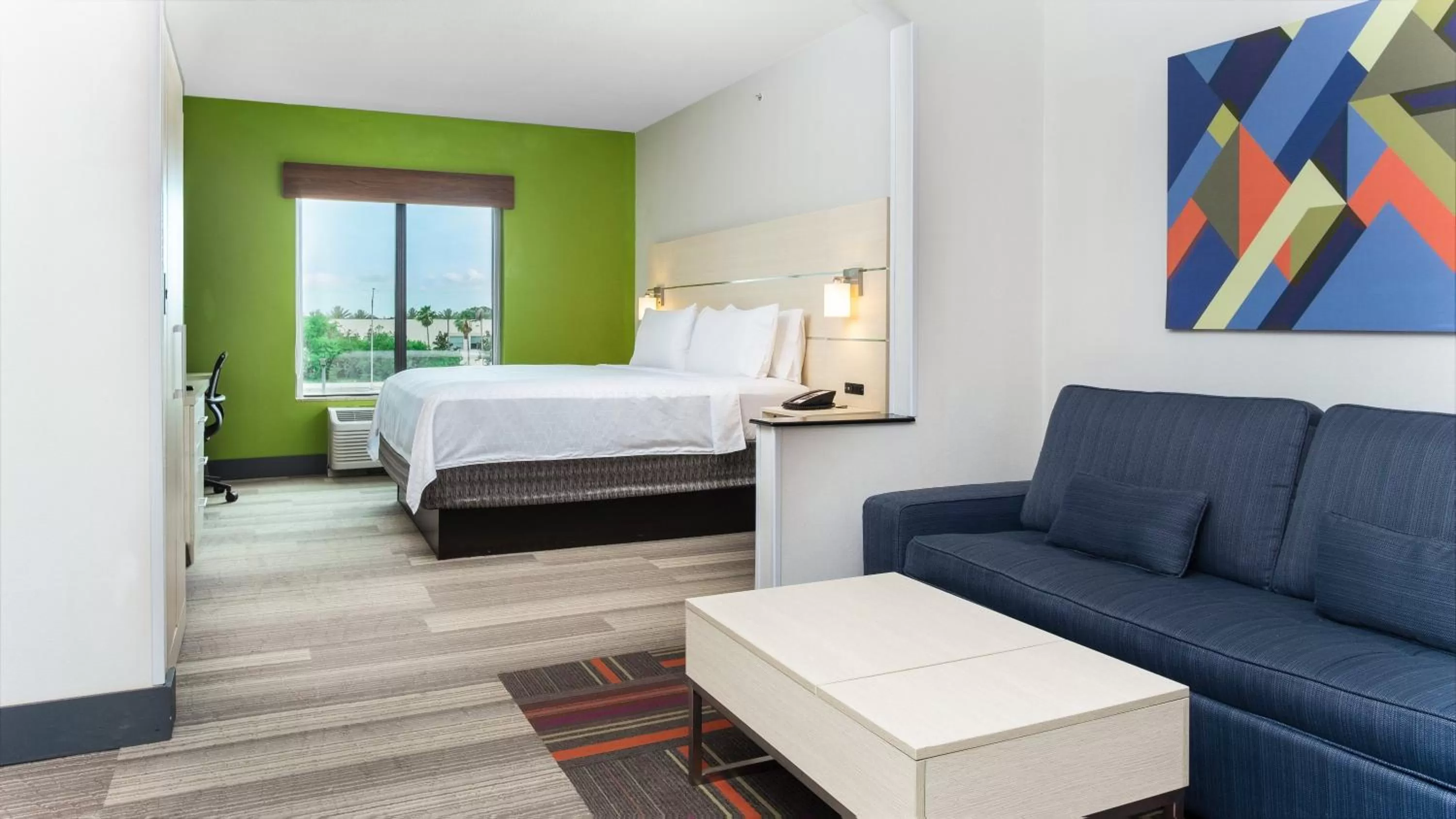 Photo of the whole room, Bed in Holiday Inn Express-International Drive by IHG