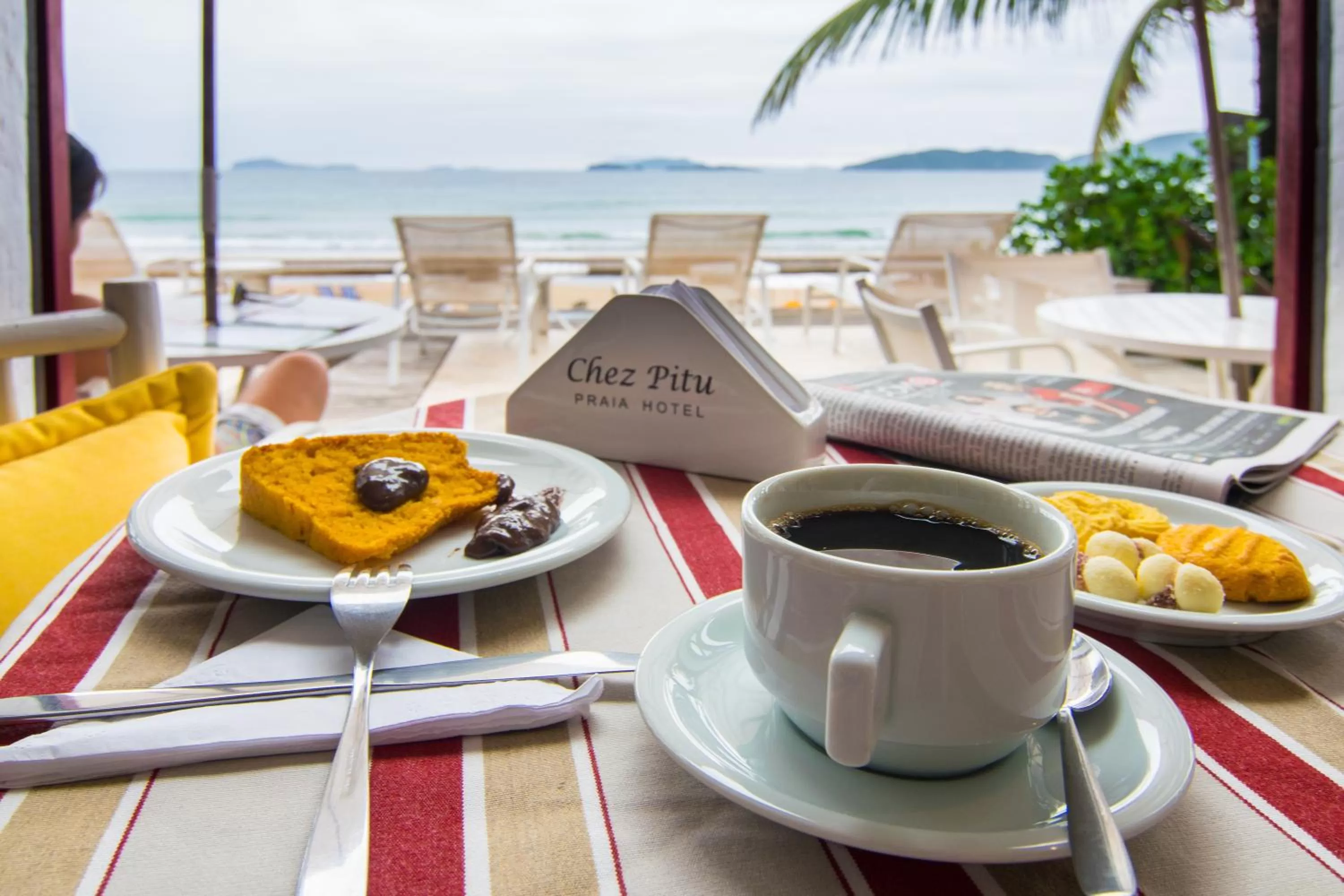 Food and drinks in Chez Pitu Praia Hotel