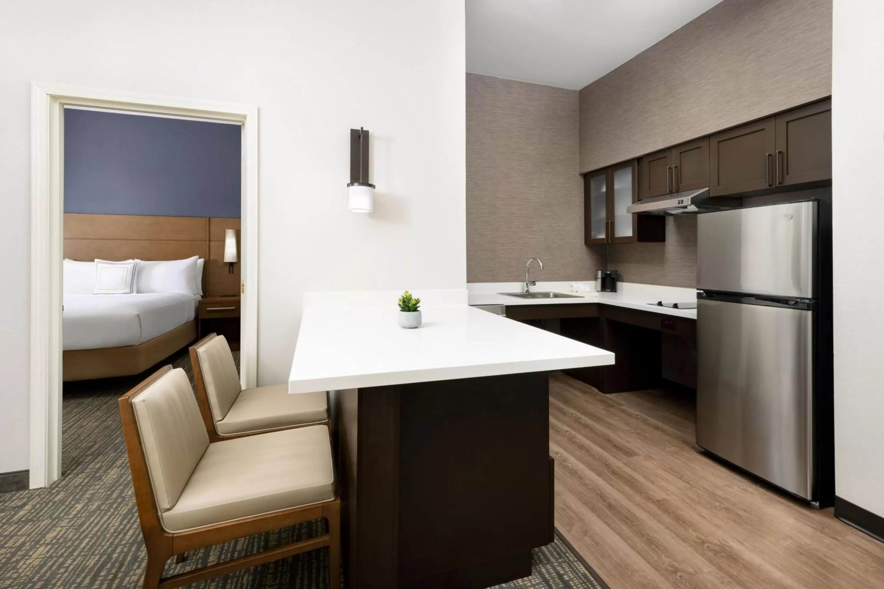 Kitchen or kitchenette, Bed in Residence Inn Potomac Mills Woodbridge