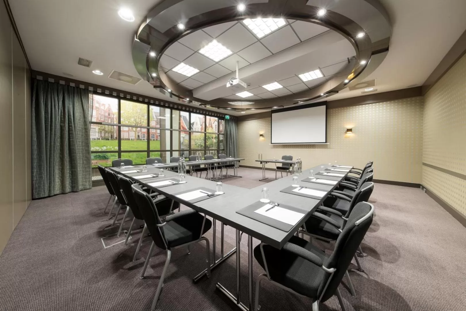 Banquet/Function facilities in Bilderberg Garden Hotel