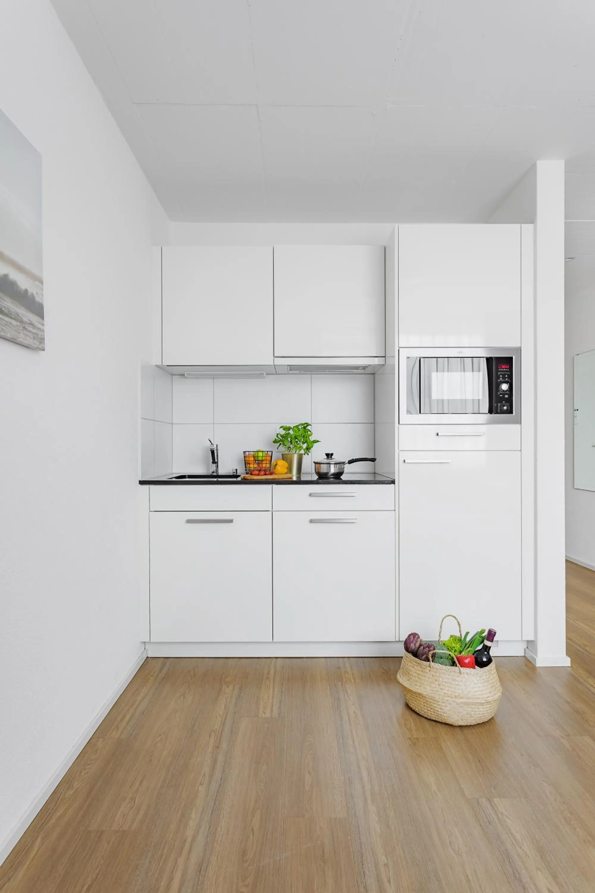 Kitchen or kitchenette in Swiss Star Zurich Airport - Self Check-In