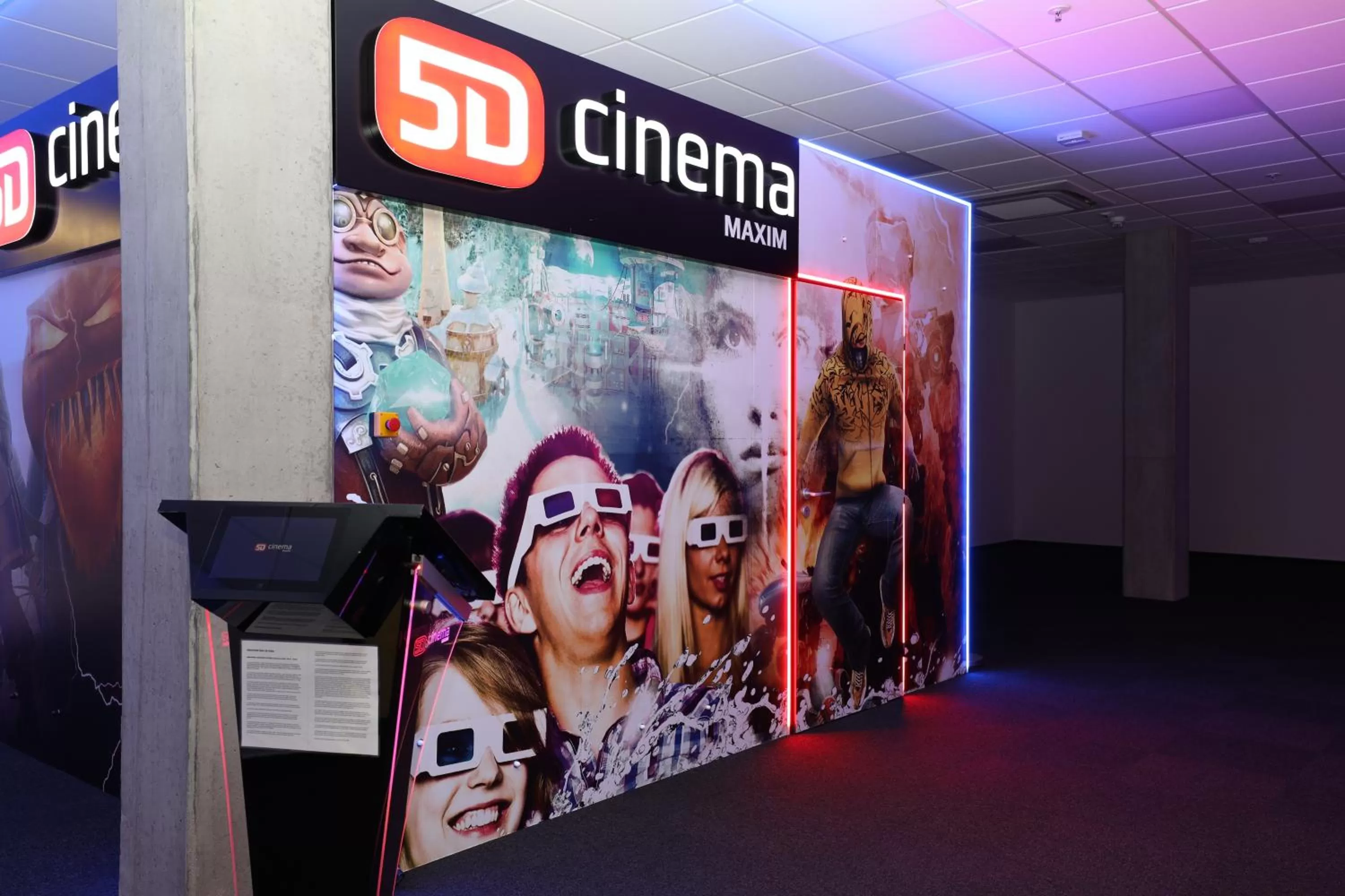 TV/Entertainment Center in Hotel Smetanova