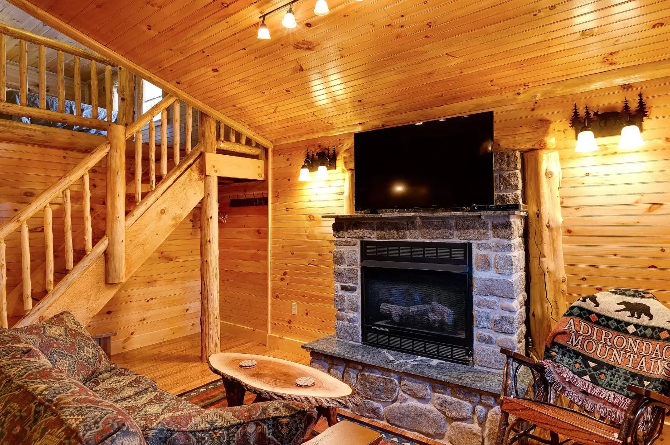 TV and multimedia in Cobble Mountain Lodge