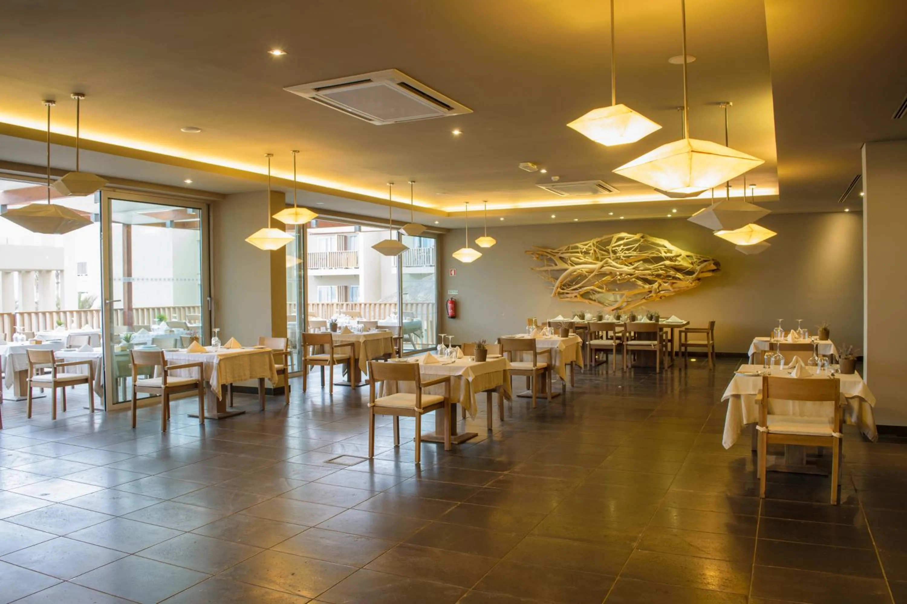 Food and drinks in Oasis Salinas Sea