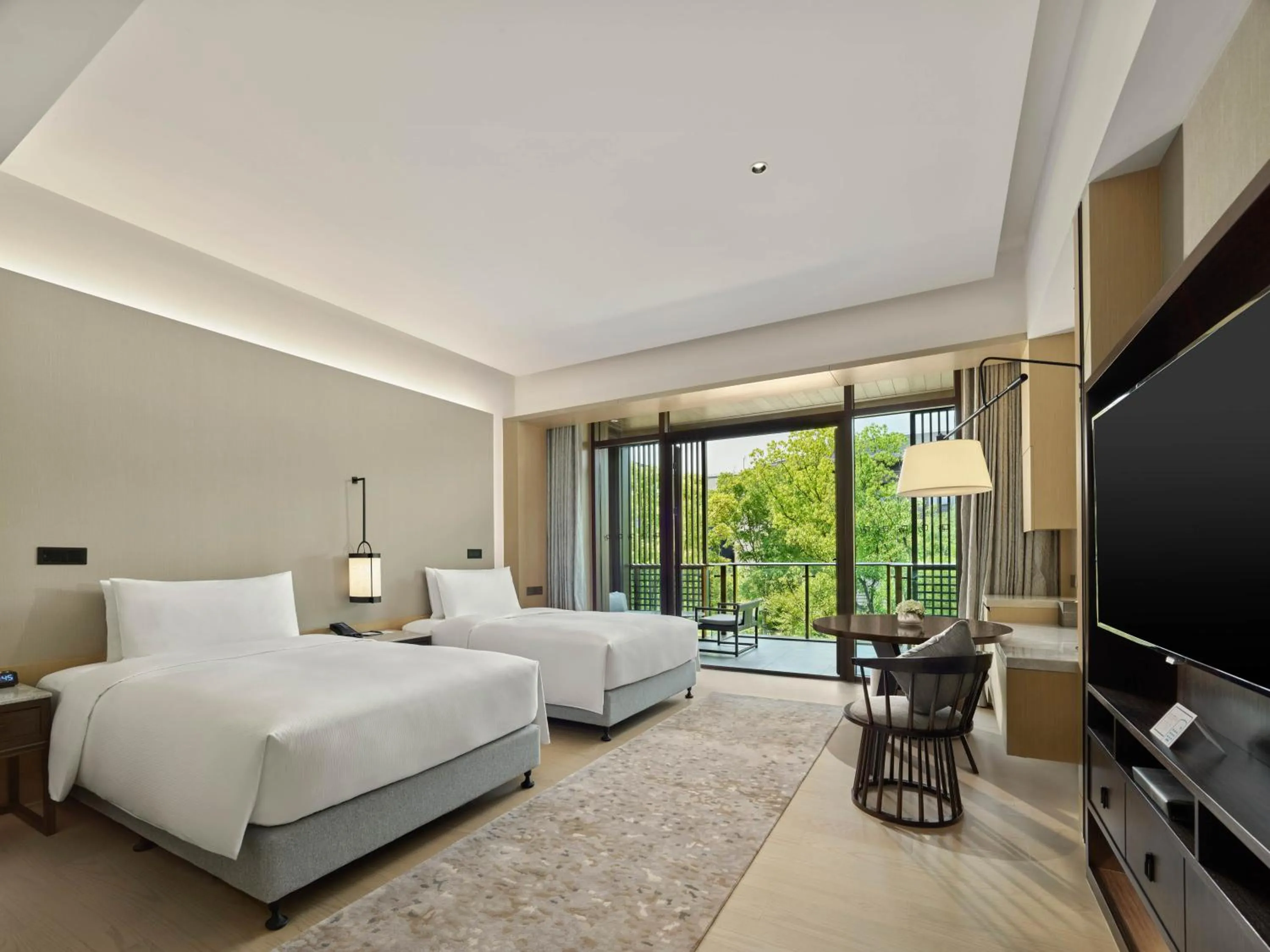 Bed in Hilton Shanghai Songjiang Guangfulin