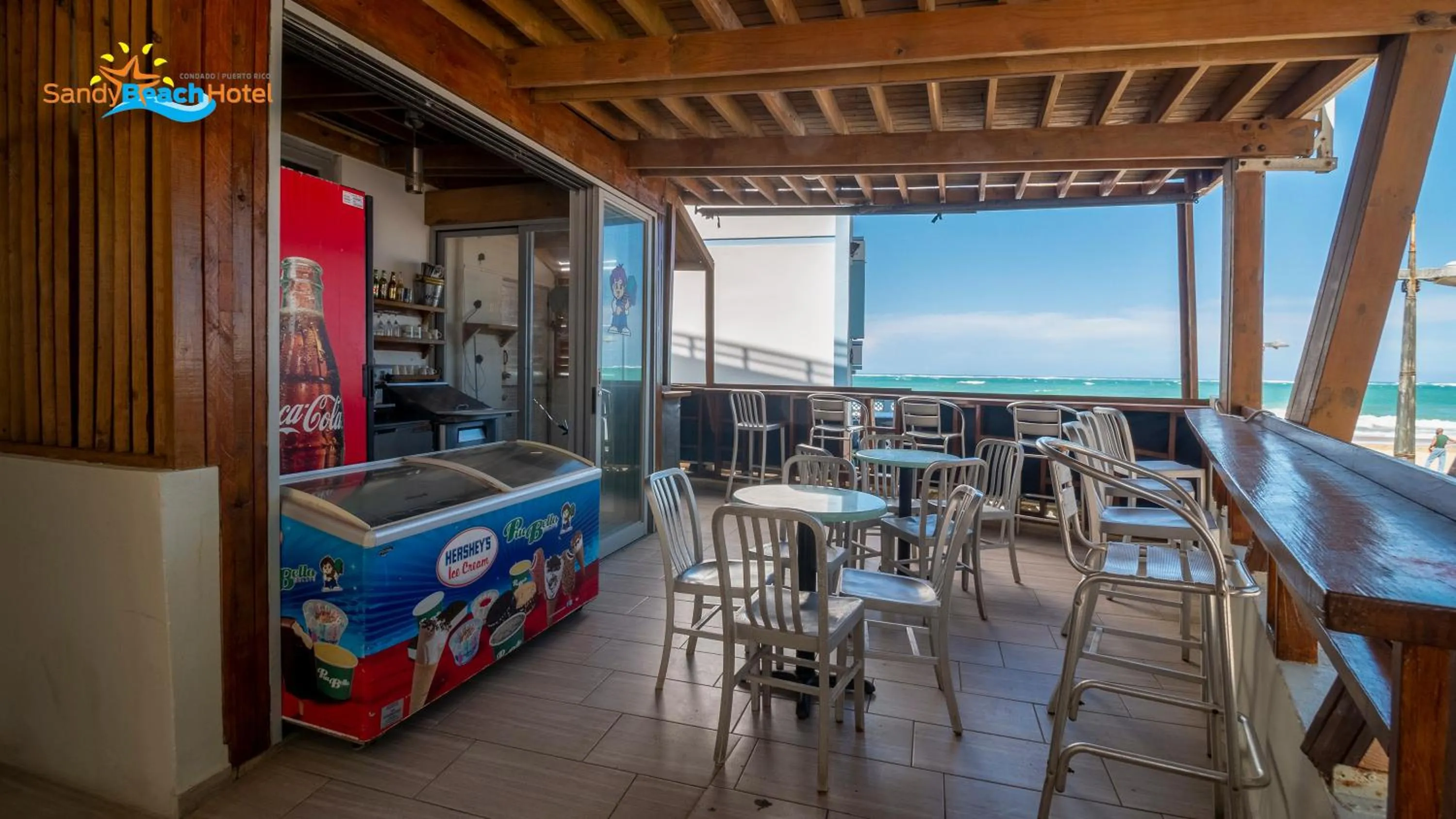 Restaurant/places to eat in Sandy Beach Hotel