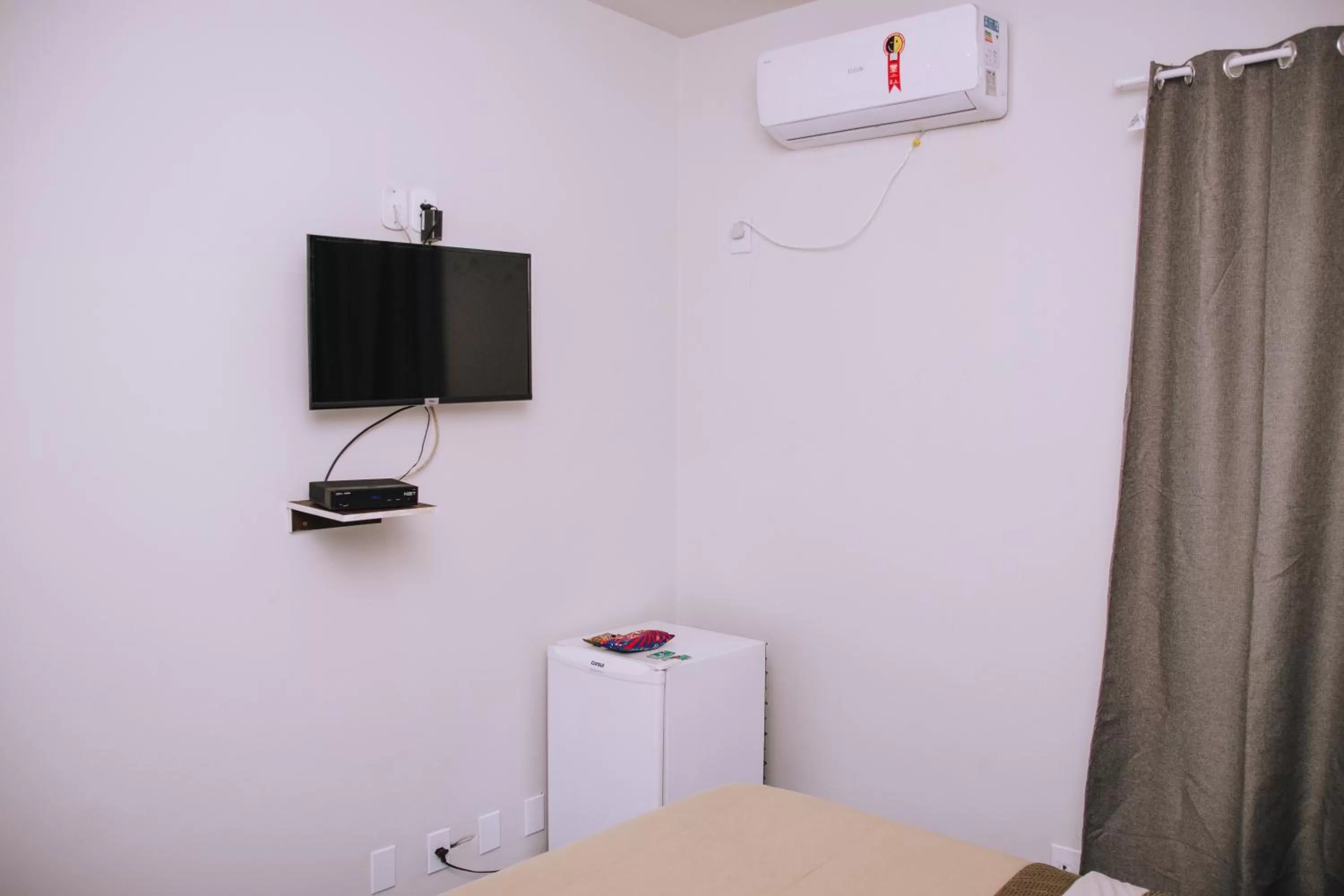 TV/Entertainment Center in SAMIR HOTEL COMFORT