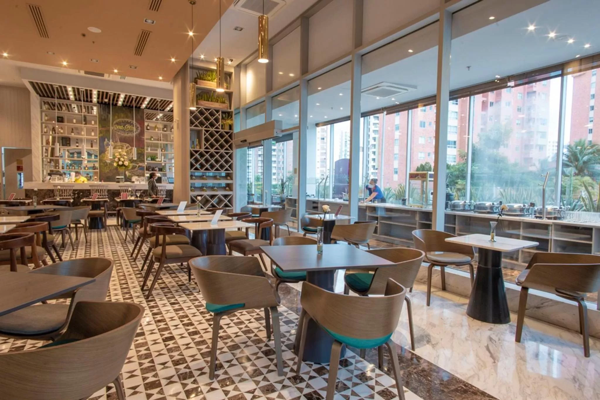 Restaurant/places to eat in Crowne Plaza Barranquilla by IHG