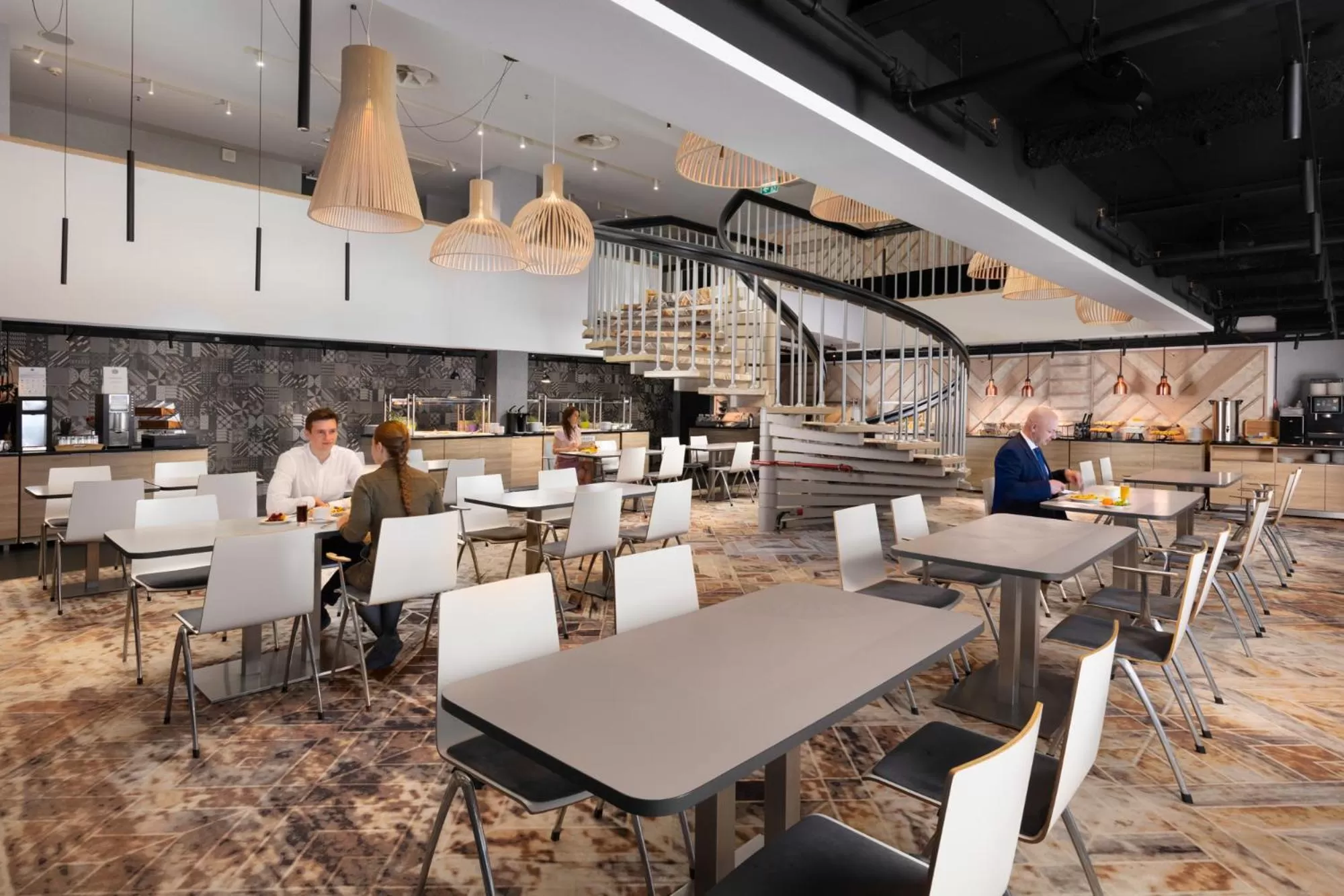 Restaurant/places to eat in Ibis Poznan Centrum