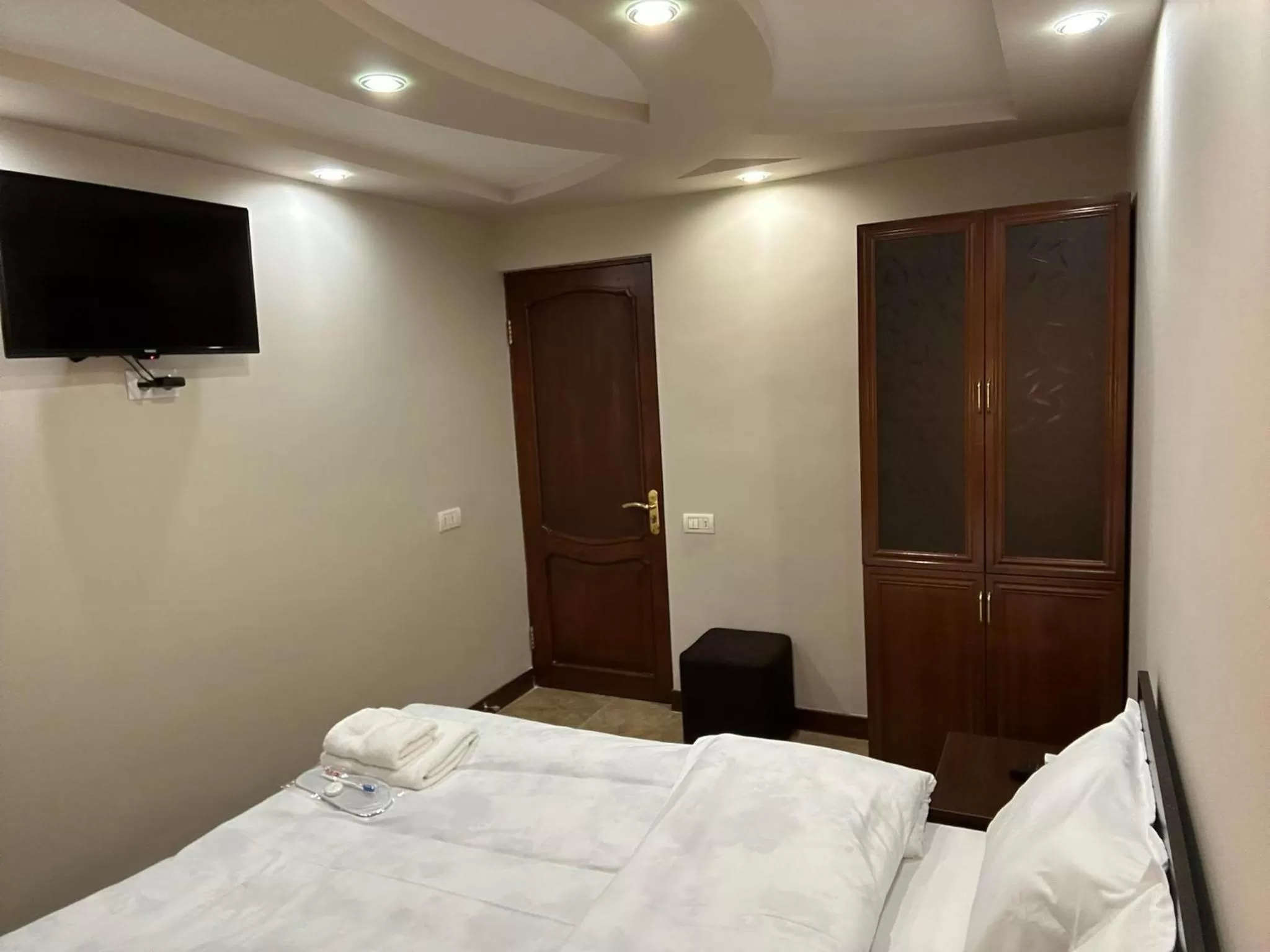 Bed in Time Hotel & Tours